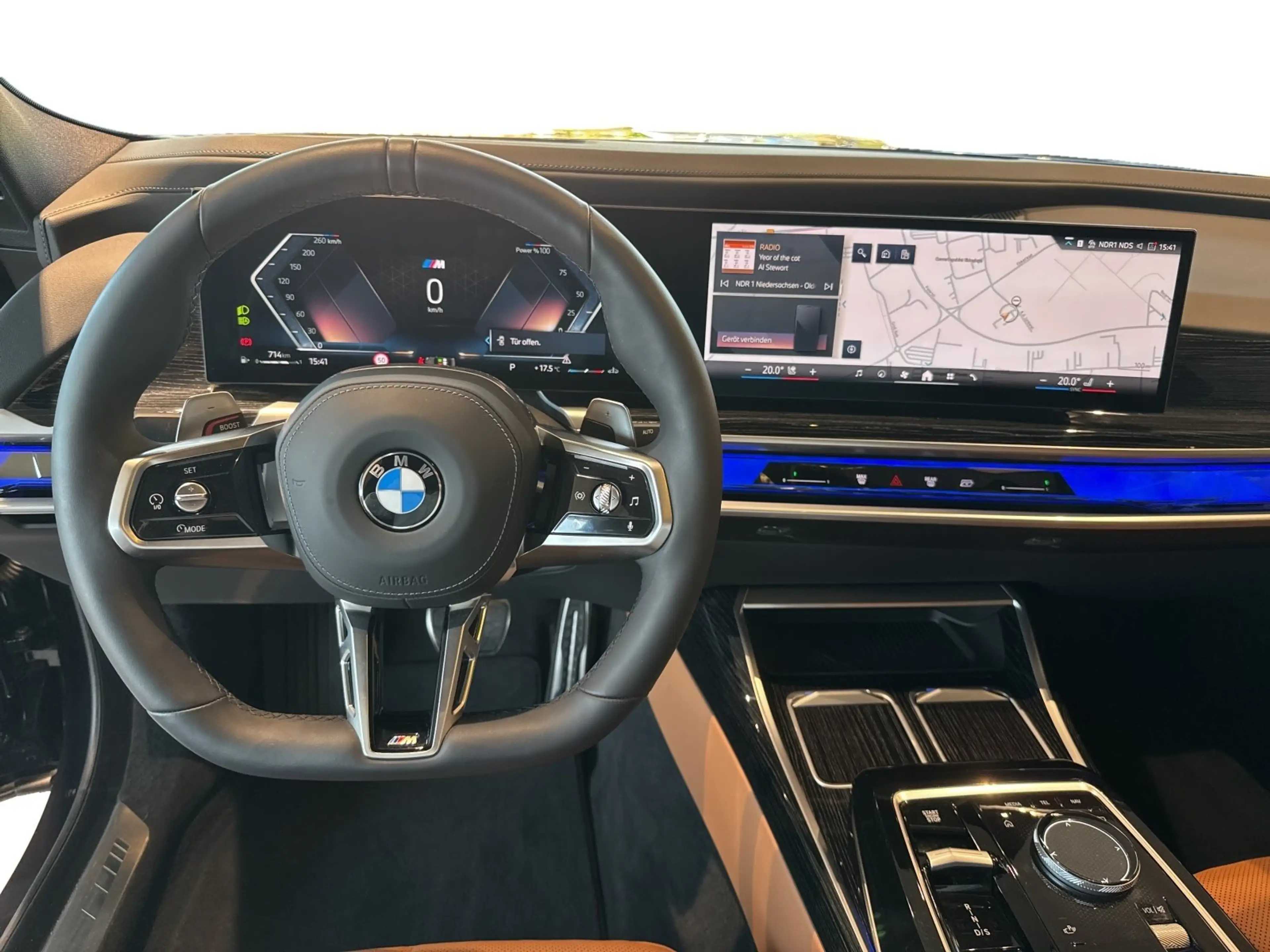 BMW 740 d xDrive Limousine 360° STANDHZ HEAD-UP PANO — photo 11