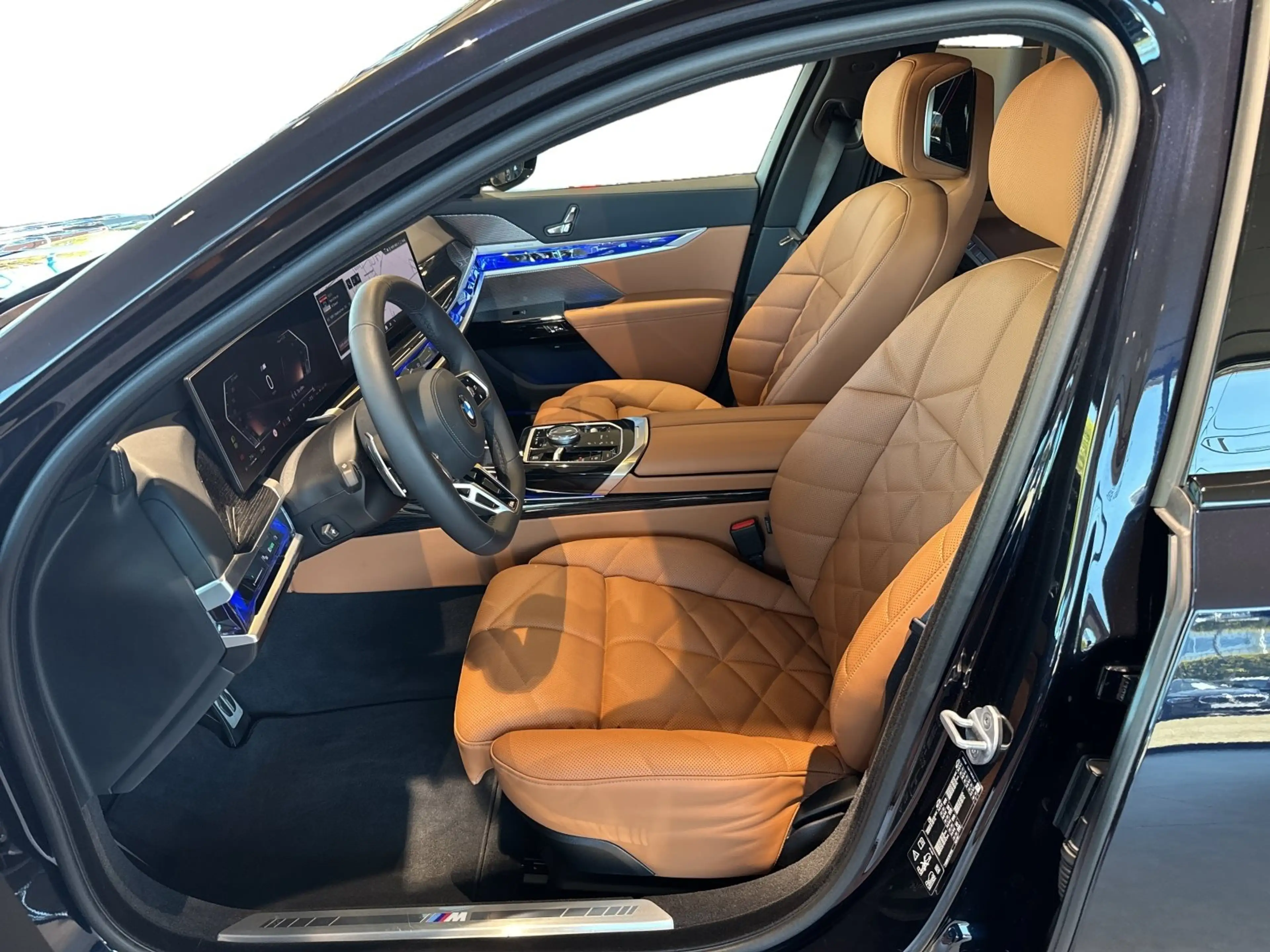BMW 740 d xDrive Limousine 360° STANDHZ HEAD-UP PANO — photo 14