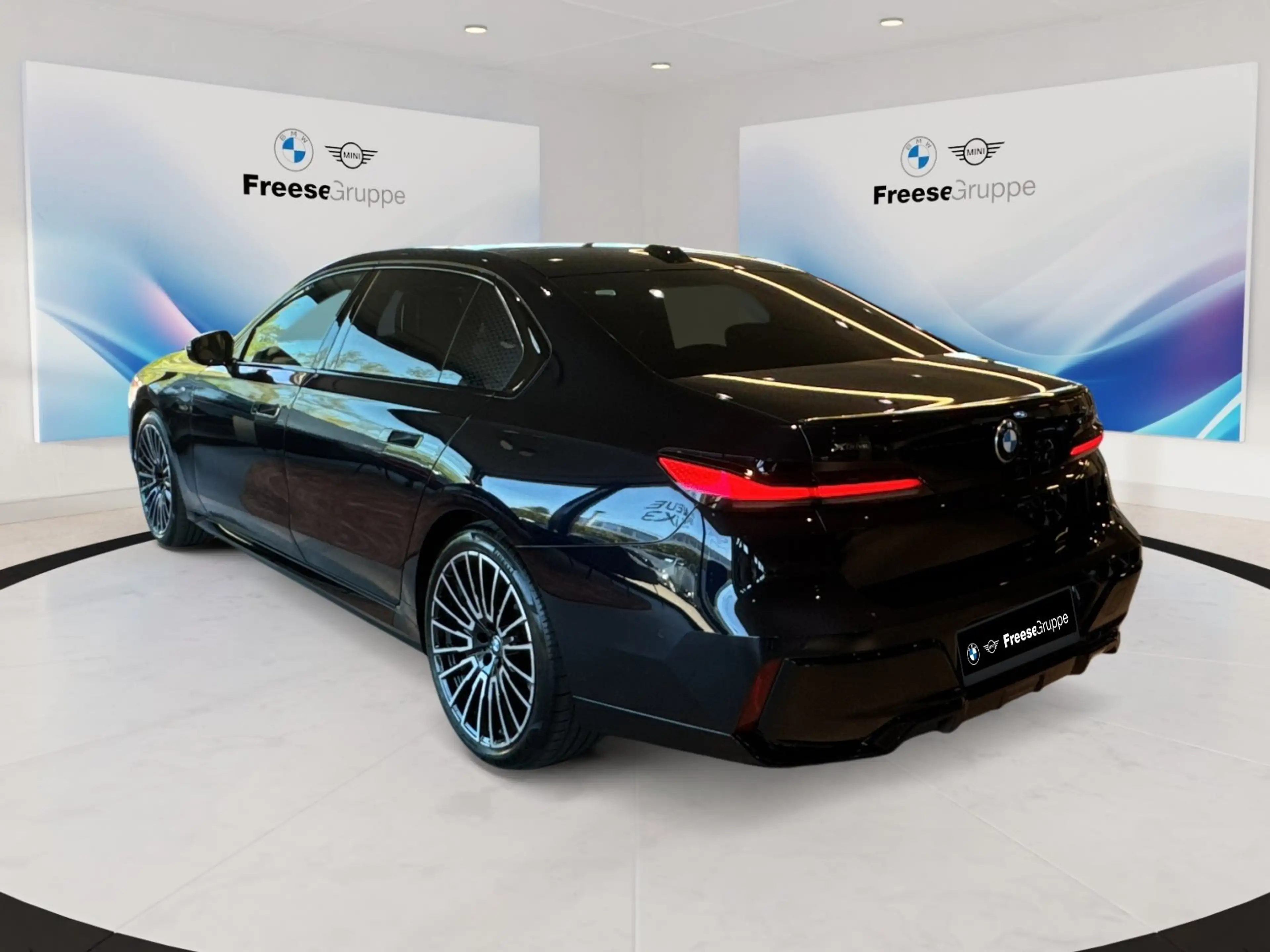 BMW 740 d xDrive Limousine 360° STANDHZ HEAD-UP PANO — photo 4