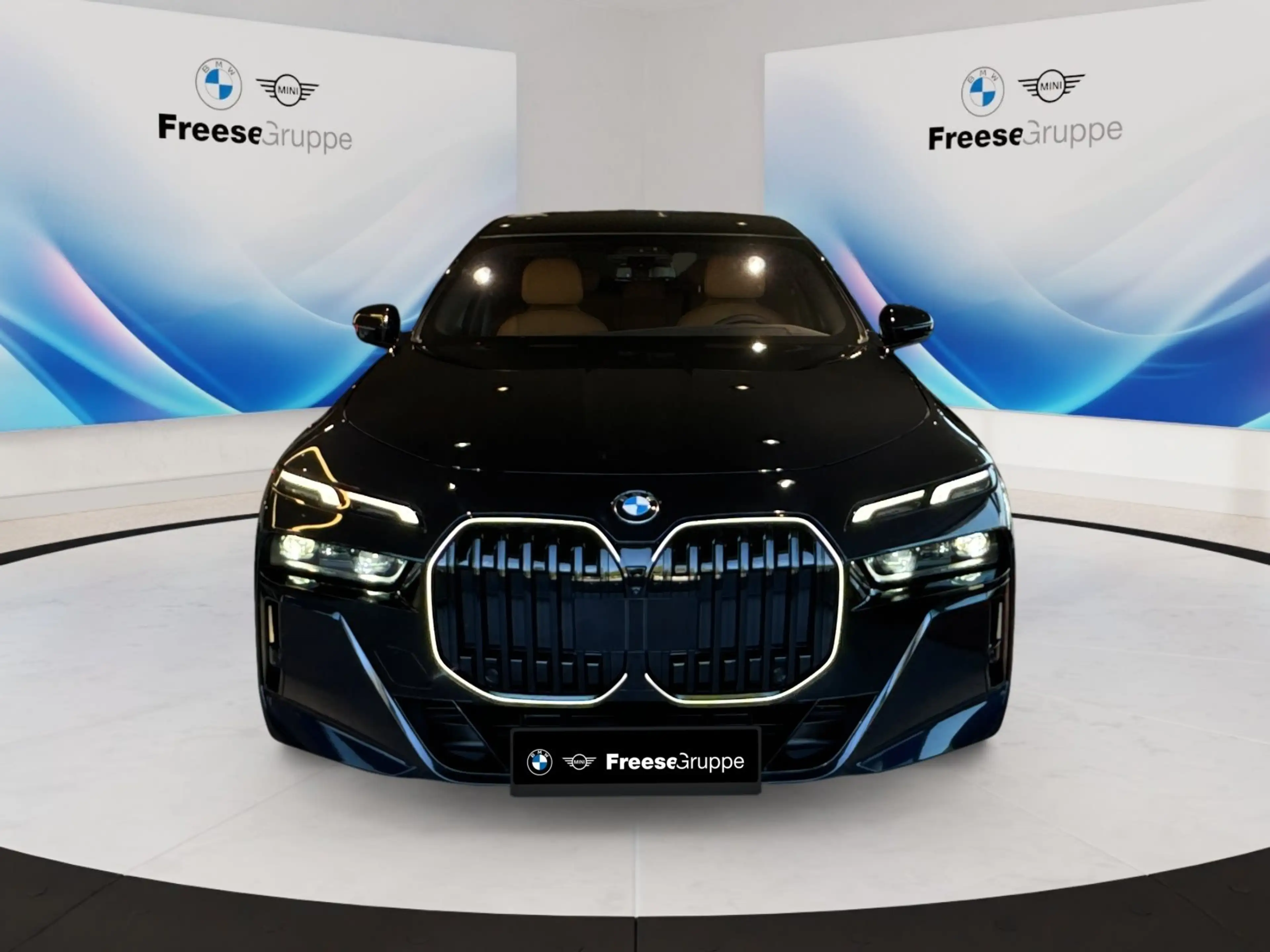BMW 740 d xDrive Limousine 360° STANDHZ HEAD-UP PANO — photo 2
