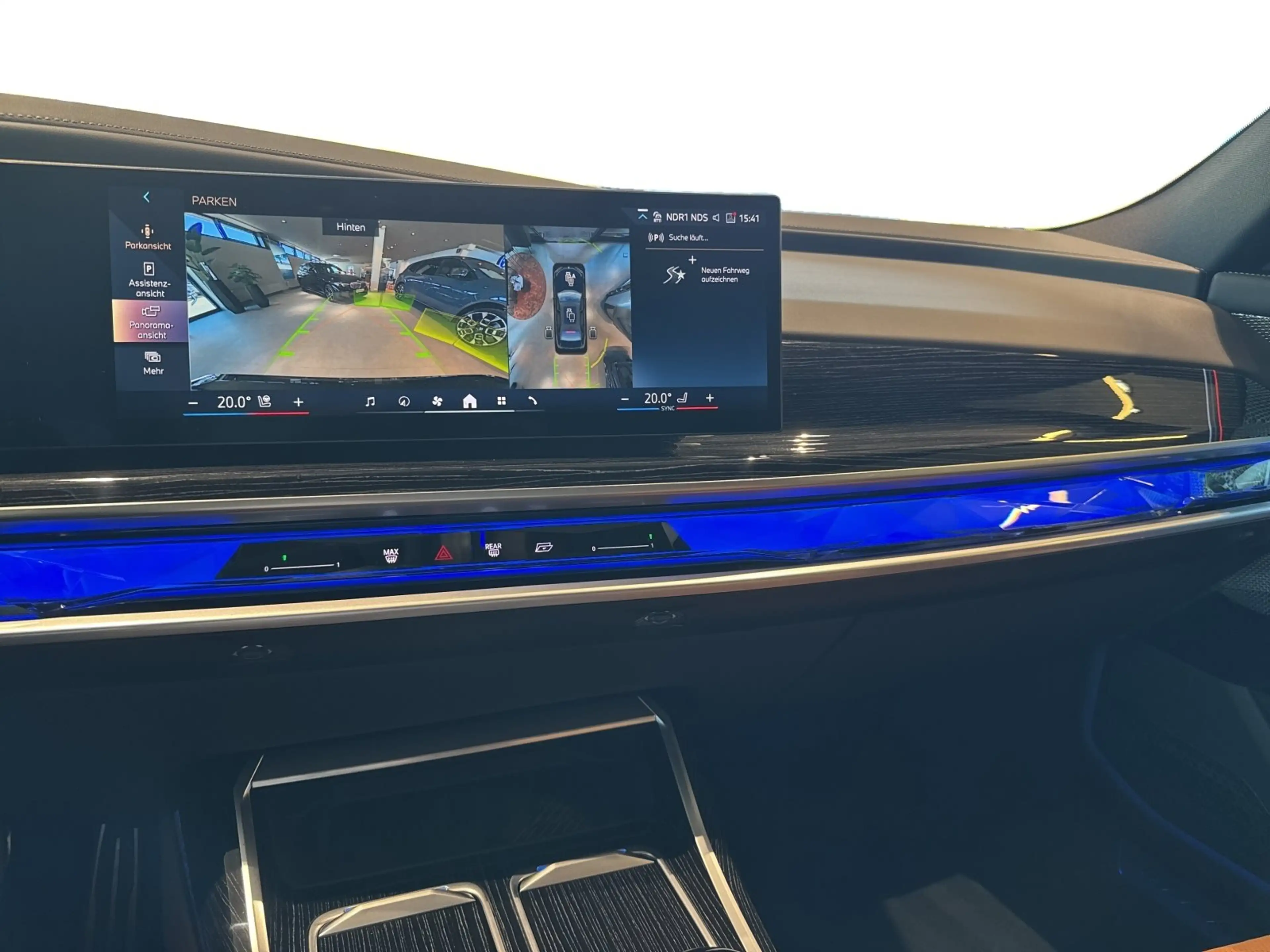 BMW 740 d xDrive Limousine 360° STANDHZ HEAD-UP PANO — photo 12