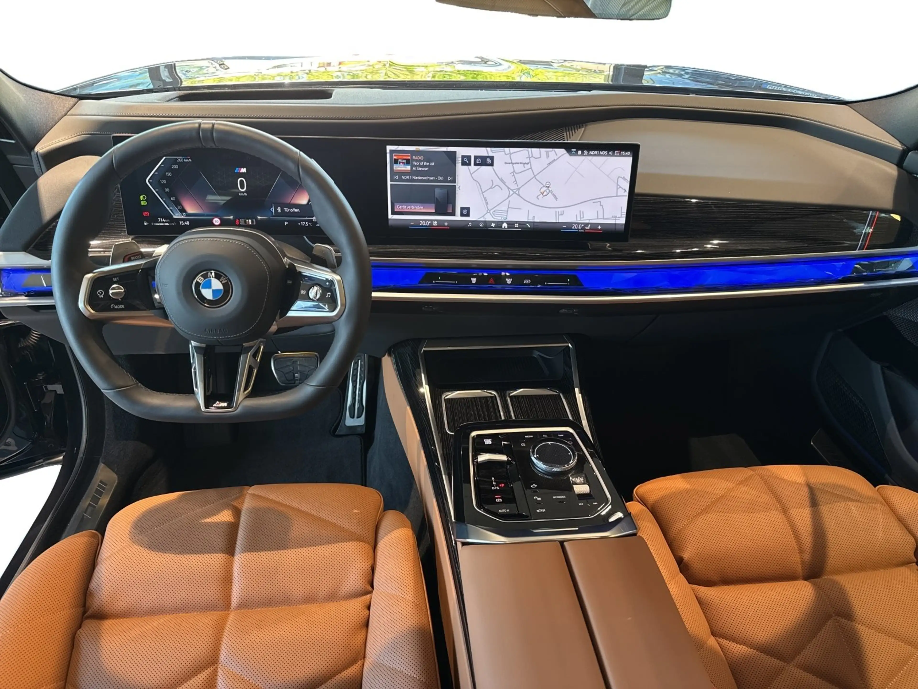 BMW 740 d xDrive Limousine 360° STANDHZ HEAD-UP PANO — photo 10