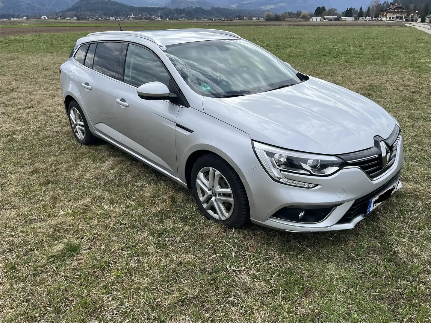 Renault Megane Mégane Grandtour dCi 110 Silber - 2