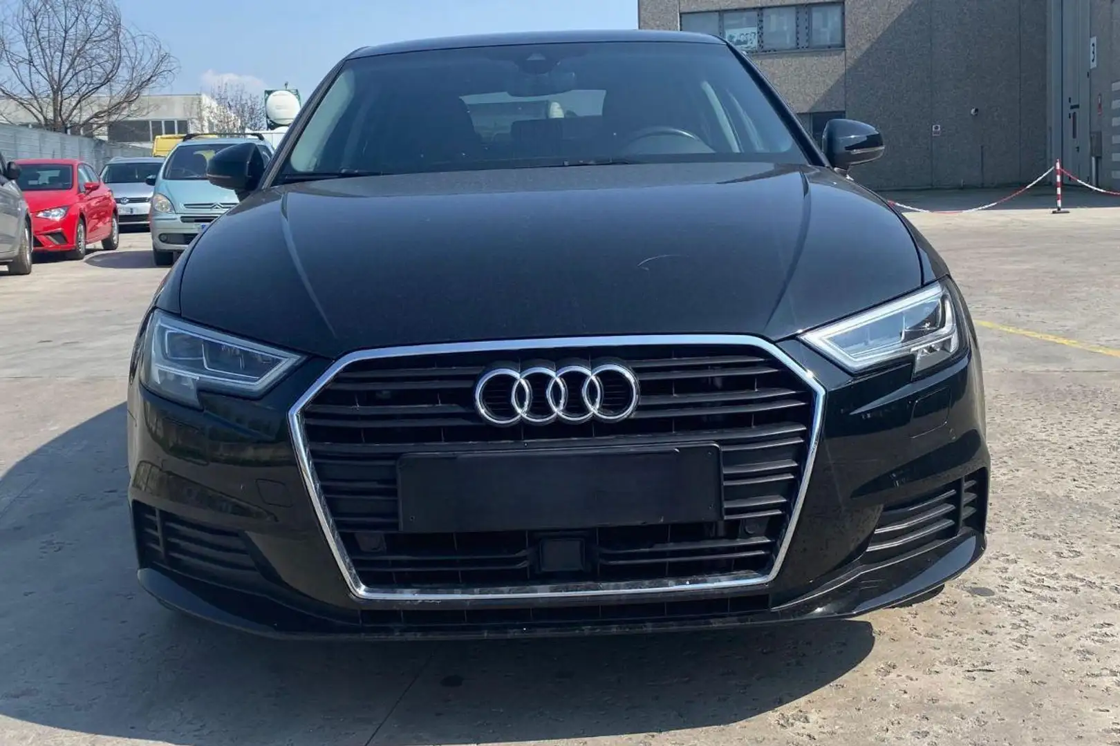 Audi A3 SPB 30 TDI S tronic Admired Schwarz - 2