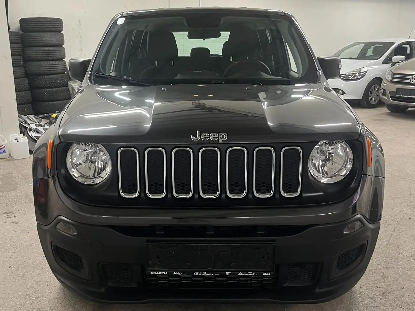 Jeep Renegade Sport FWD Grau - 2