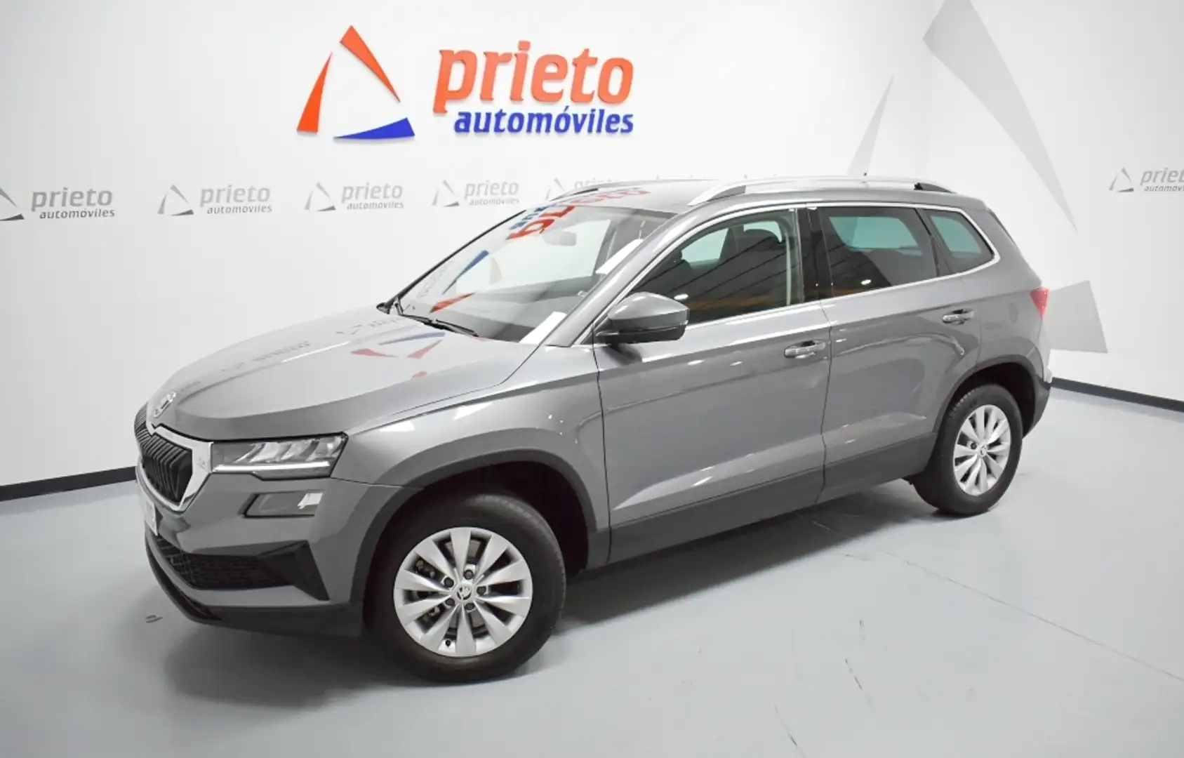 Skoda Karoq 2.0TDI AdBlue Ambition 4x4 DSG 110kW Gris - 1