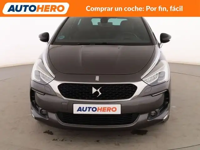 DS Automobiles DS 5 view 9