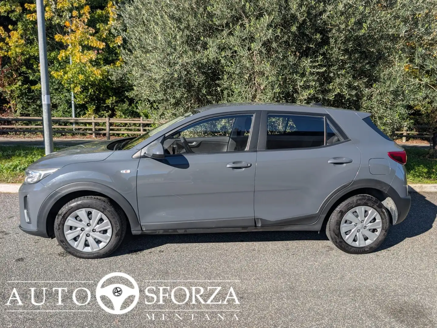 Kia Stonic 1.2 dpi Urban 84cv Tagliandata Nazionale E6d Grigio - 2