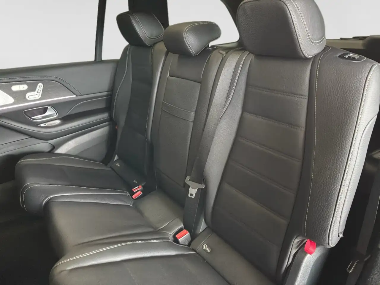 Mercedes-Benz GLS снимка Mercedes-Benz GLS