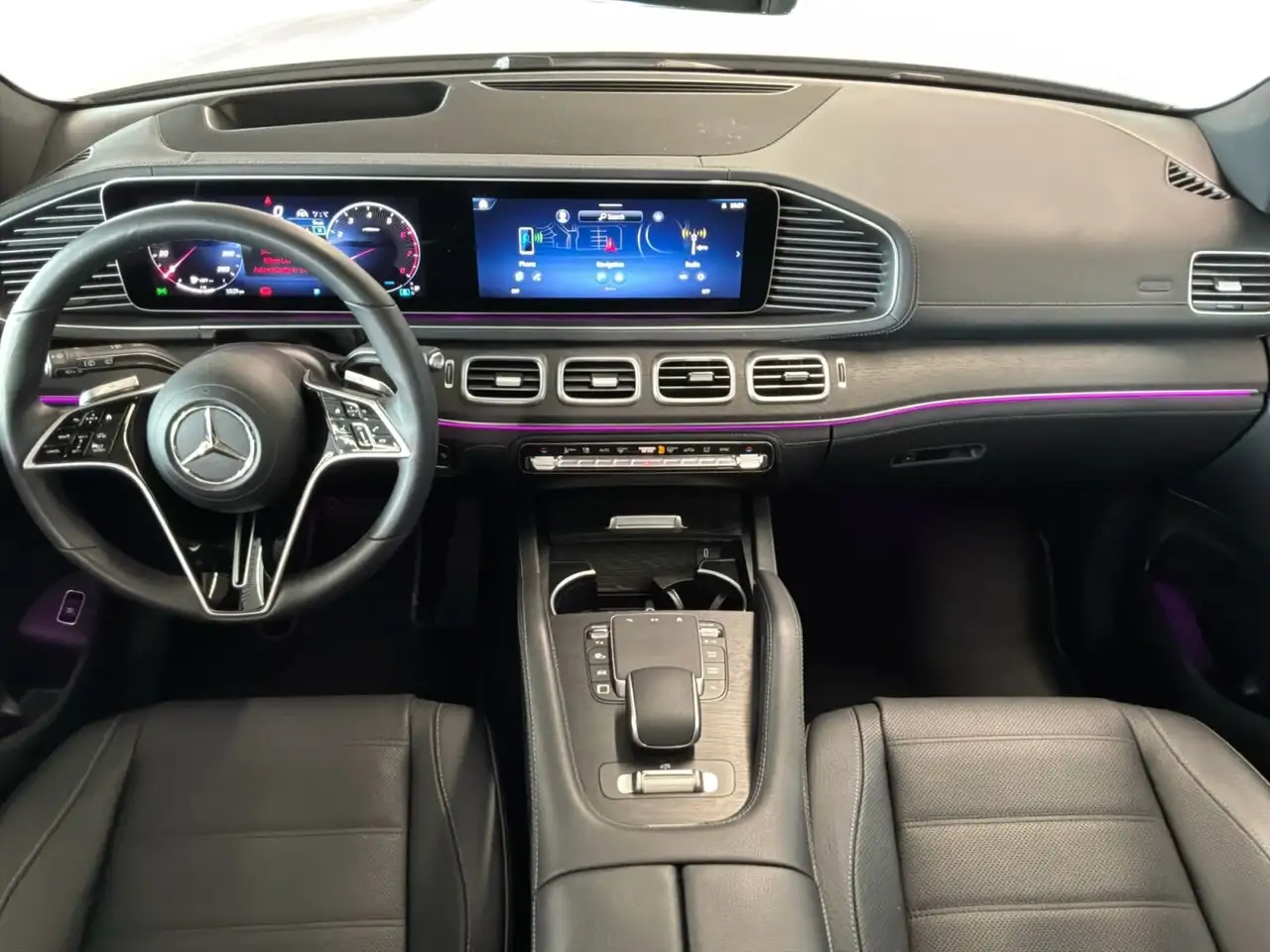 Mercedes-Benz GLS снимка Mercedes-Benz GLS