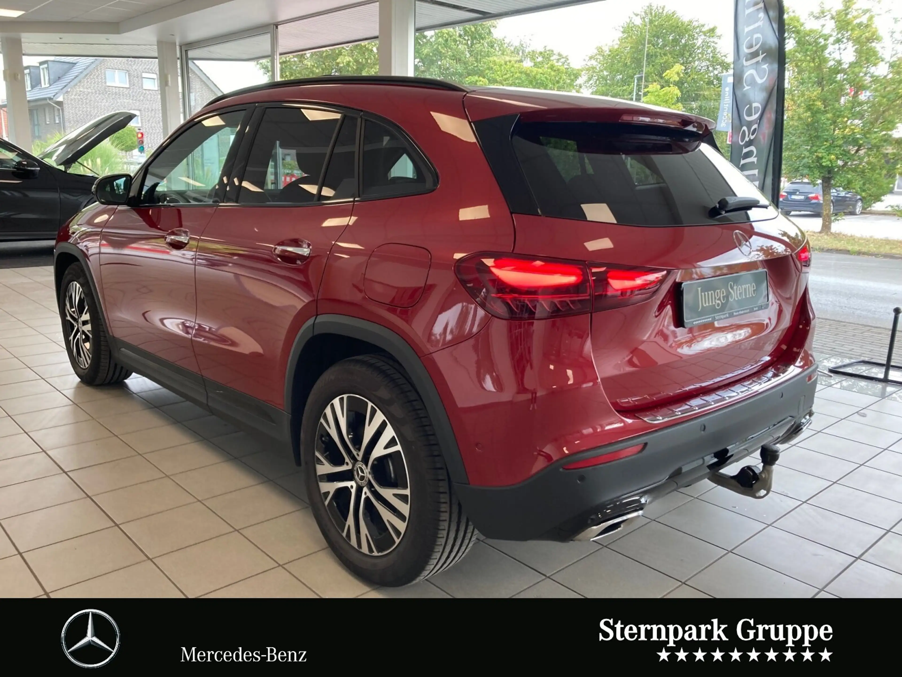 Mercedes-Benz GLA 220 GLA 220 4M Edition*Pano*AHK*Night*Multib*360*Dis — photo 4