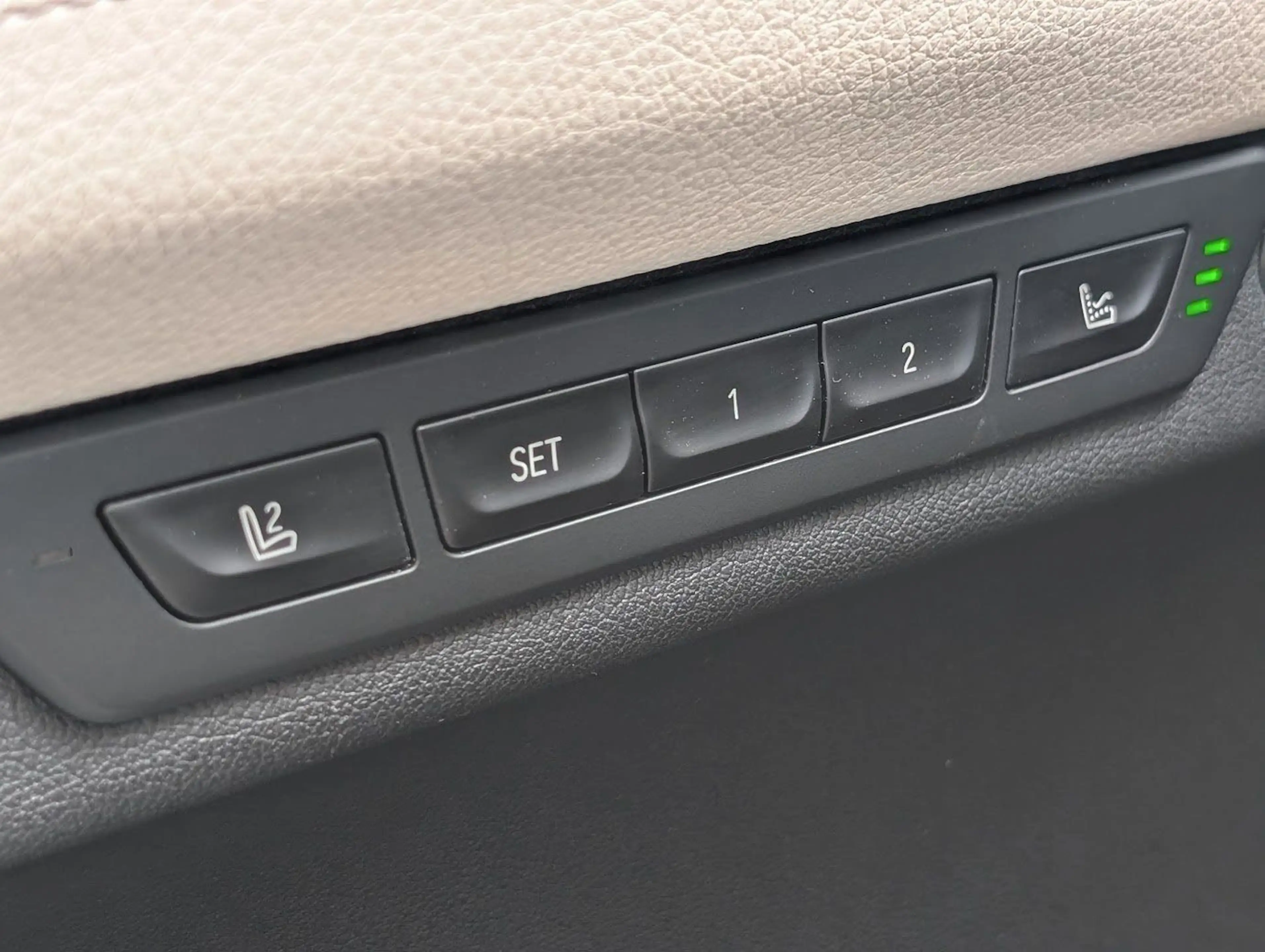 BMW 725 d G11 Massage. Kamera. NAVI. 4-Zonen-Klima — photo 26