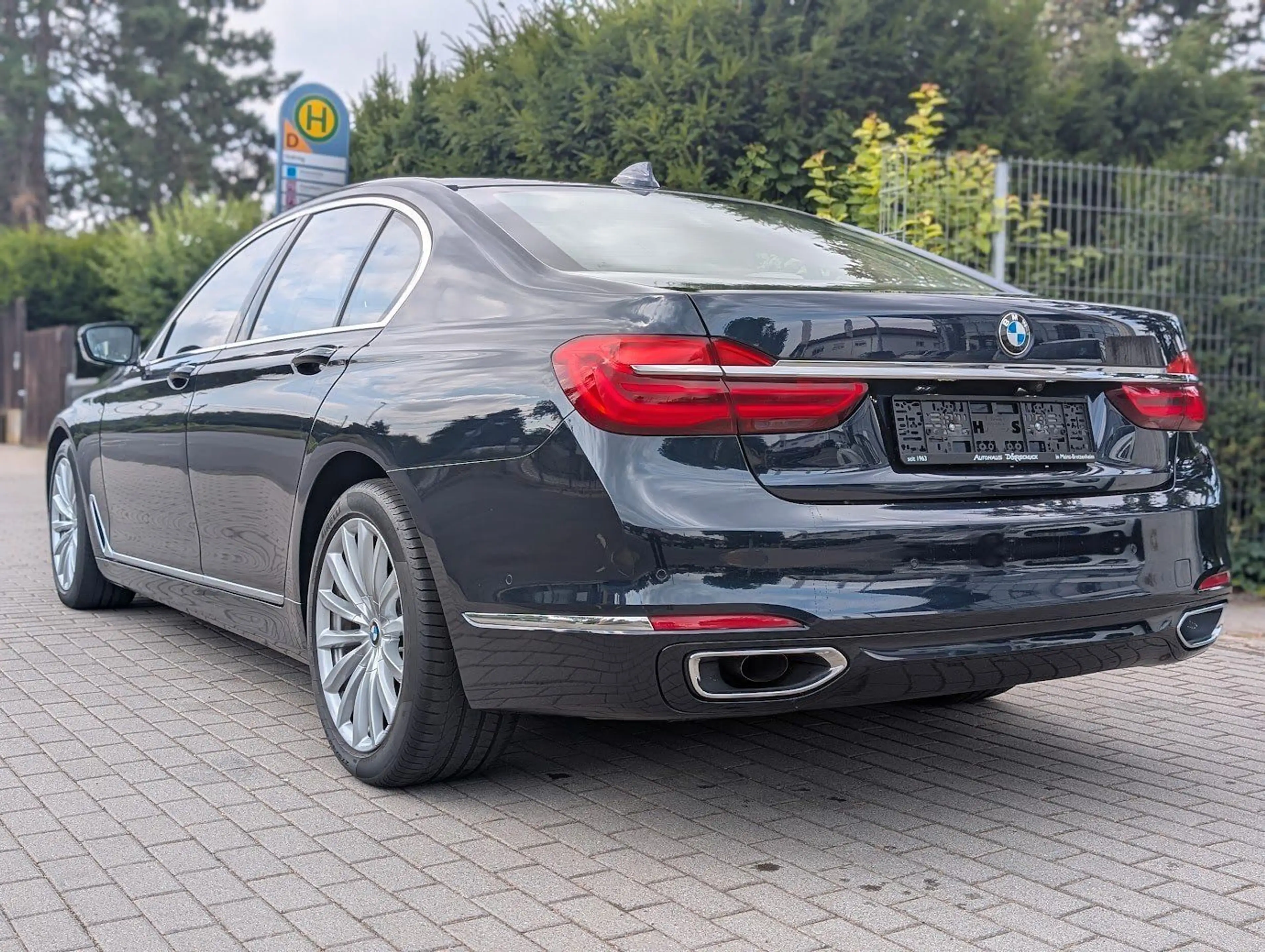 BMW 725 d G11 Massage. Kamera. NAVI. 4-Zonen-Klima — photo 5