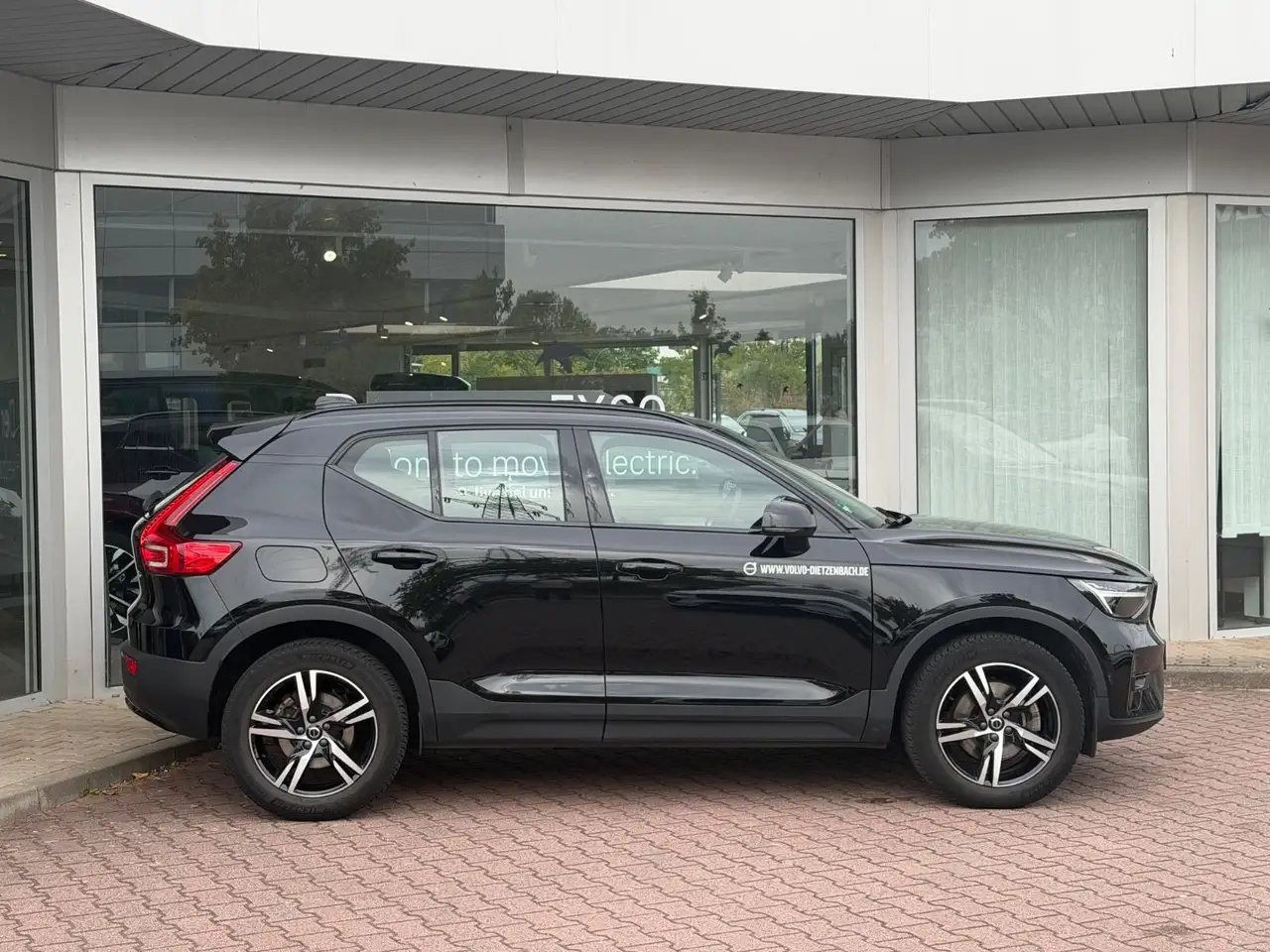 Volvo XC40 B3 Plus Dark DCT, миниатюра 2