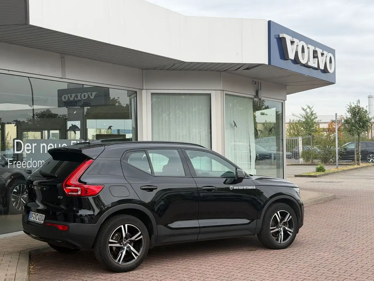 Volvo XC40 B3 Plus Dark DCT, миниатюра 3