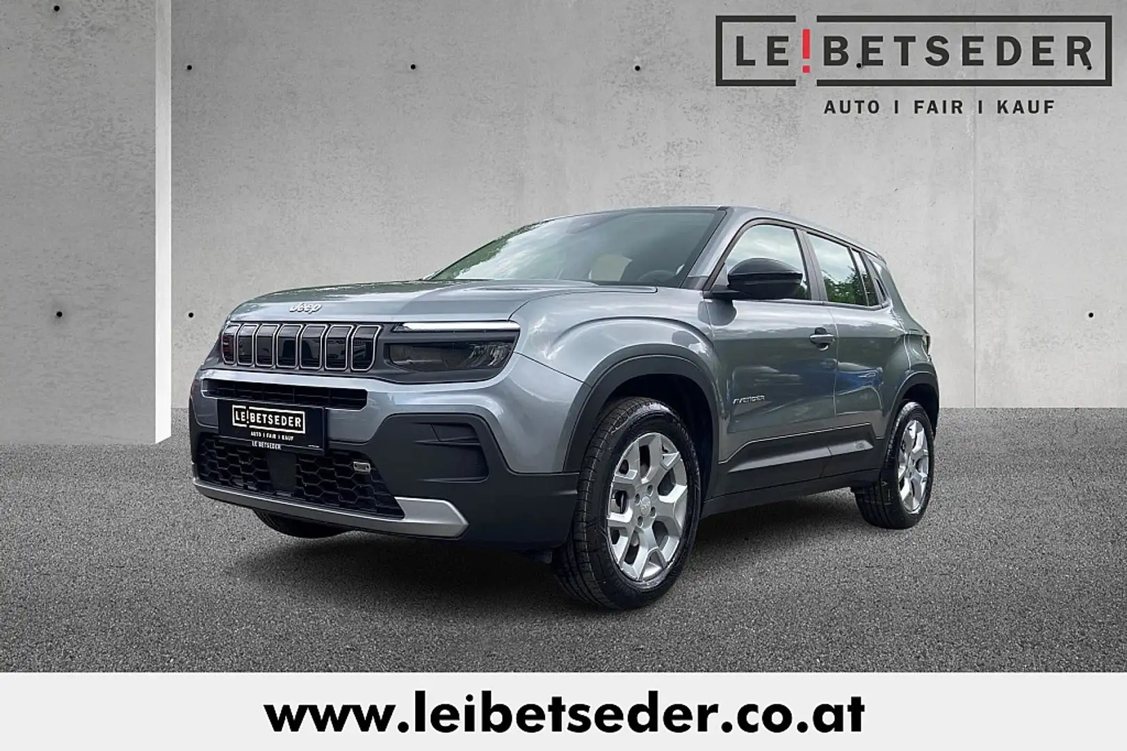 Jeep Avenger 1.2 e-Hybrid Altitude e-DCT6 Gris - 1