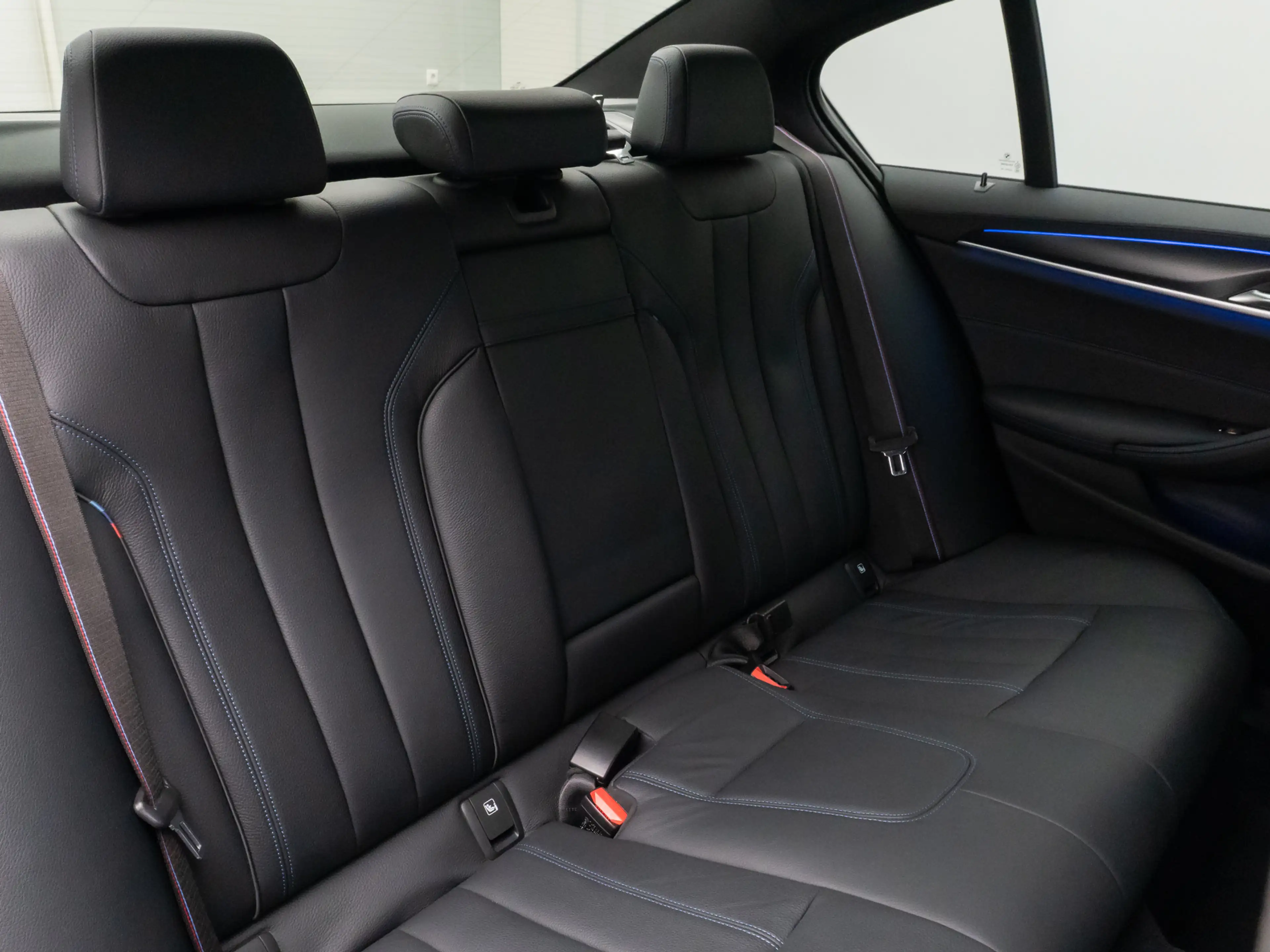 BMW 550 xD Kamera Laser HUD DAB H K 4Klima Komfort — photo 29
