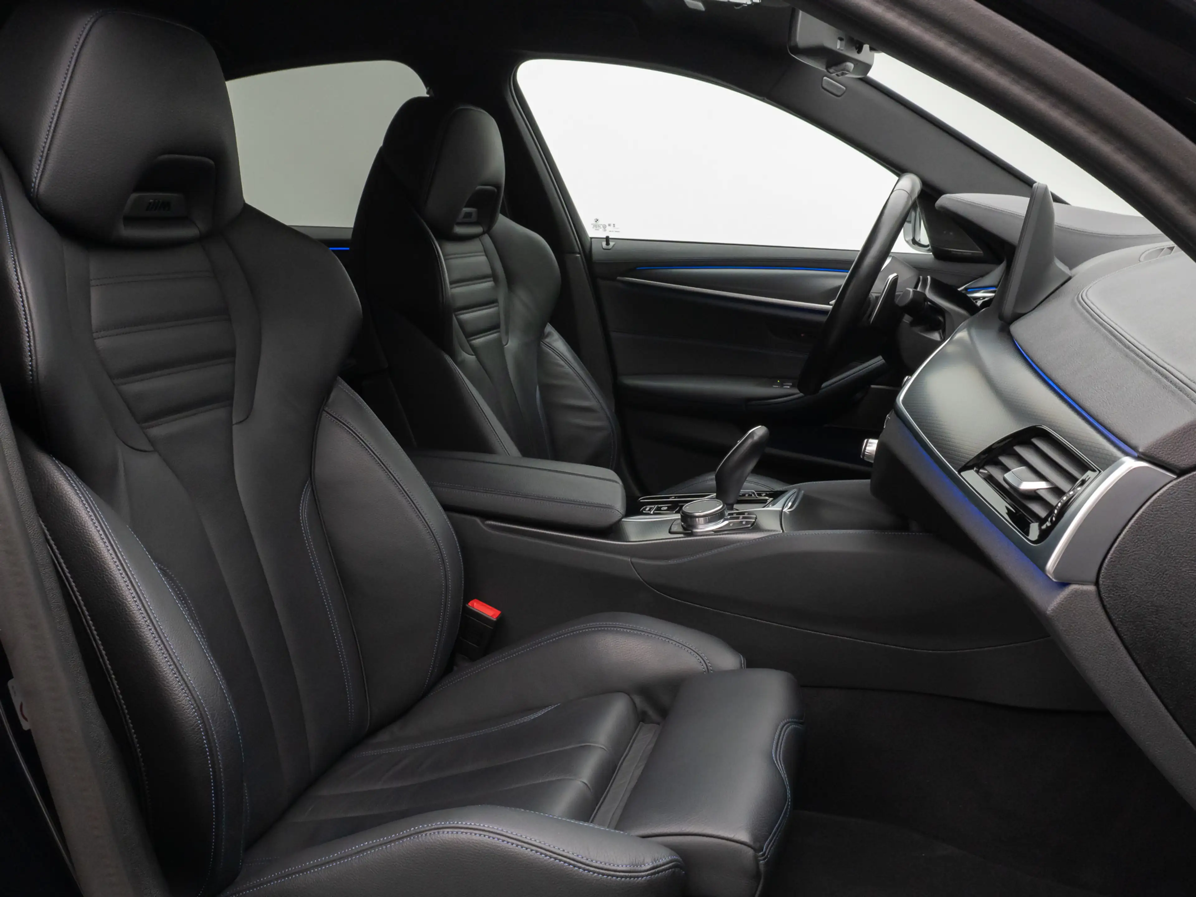 BMW 550 xD Kamera Laser HUD DAB H K 4Klima Komfort — photo 35