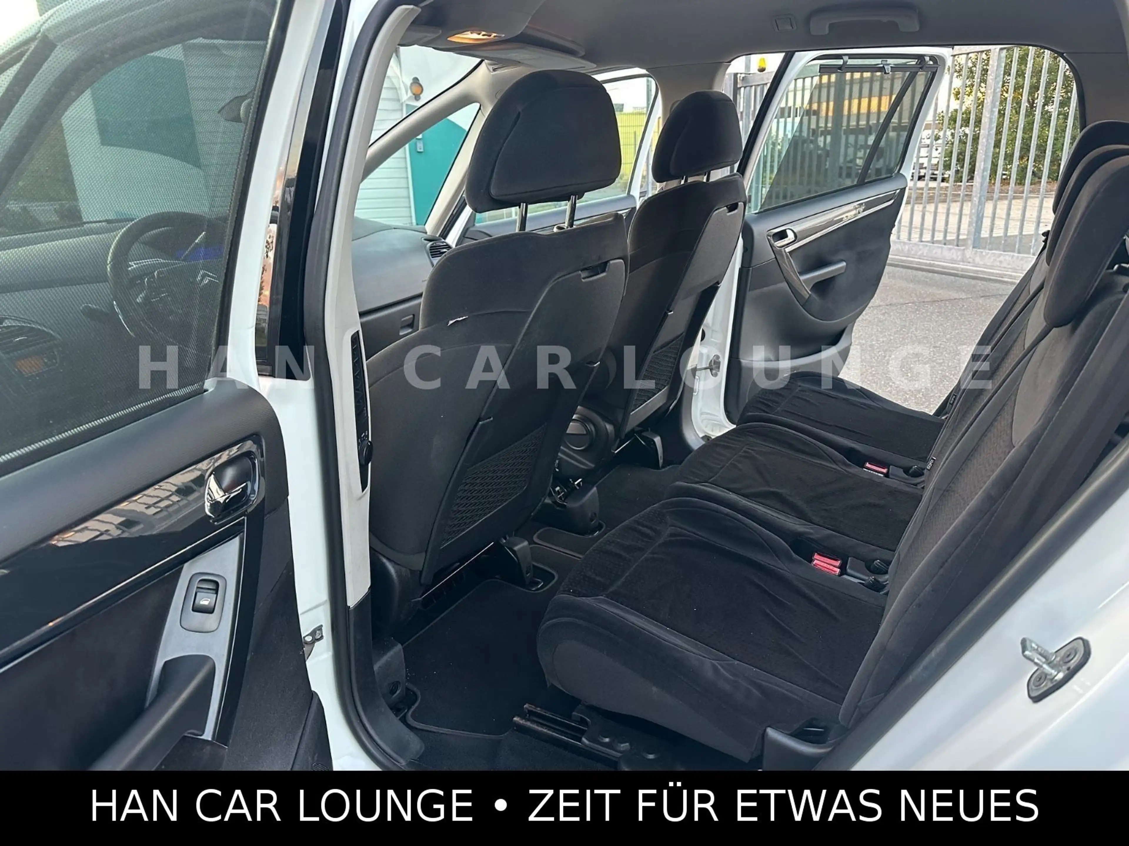 Citroen Grand C4 Picasso Exclusive*7-SITZER*PDC*KLIMA — photo 12