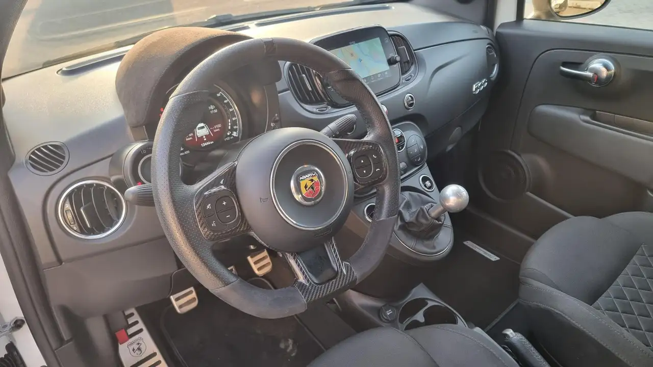 Abarth 695 1.4 turbo t-jet 180cv 8