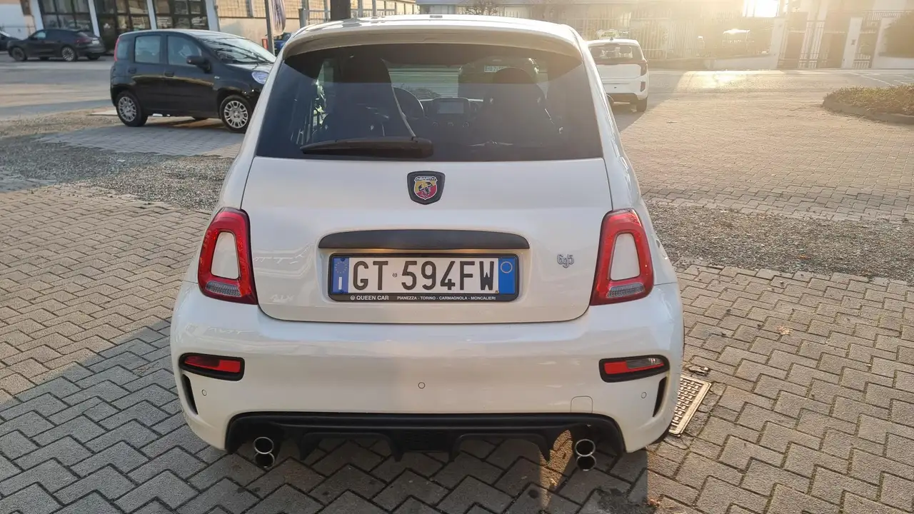 Abarth 695 1.4 turbo t-jet 180cv 6