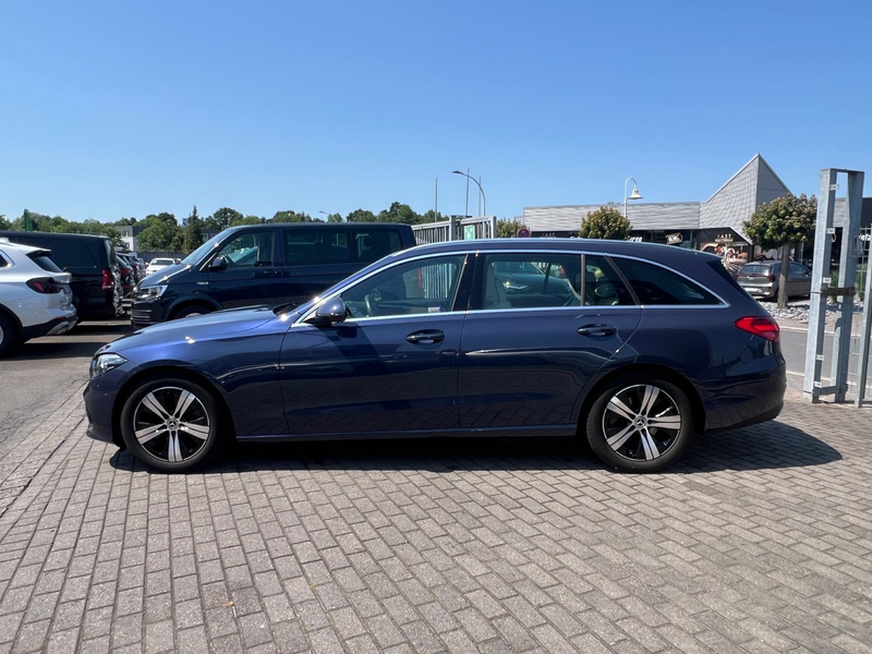 Mercedes-Benz C 200 T d 2x Avantgarde OLED-AMB-ARTICO Creme — photo 2