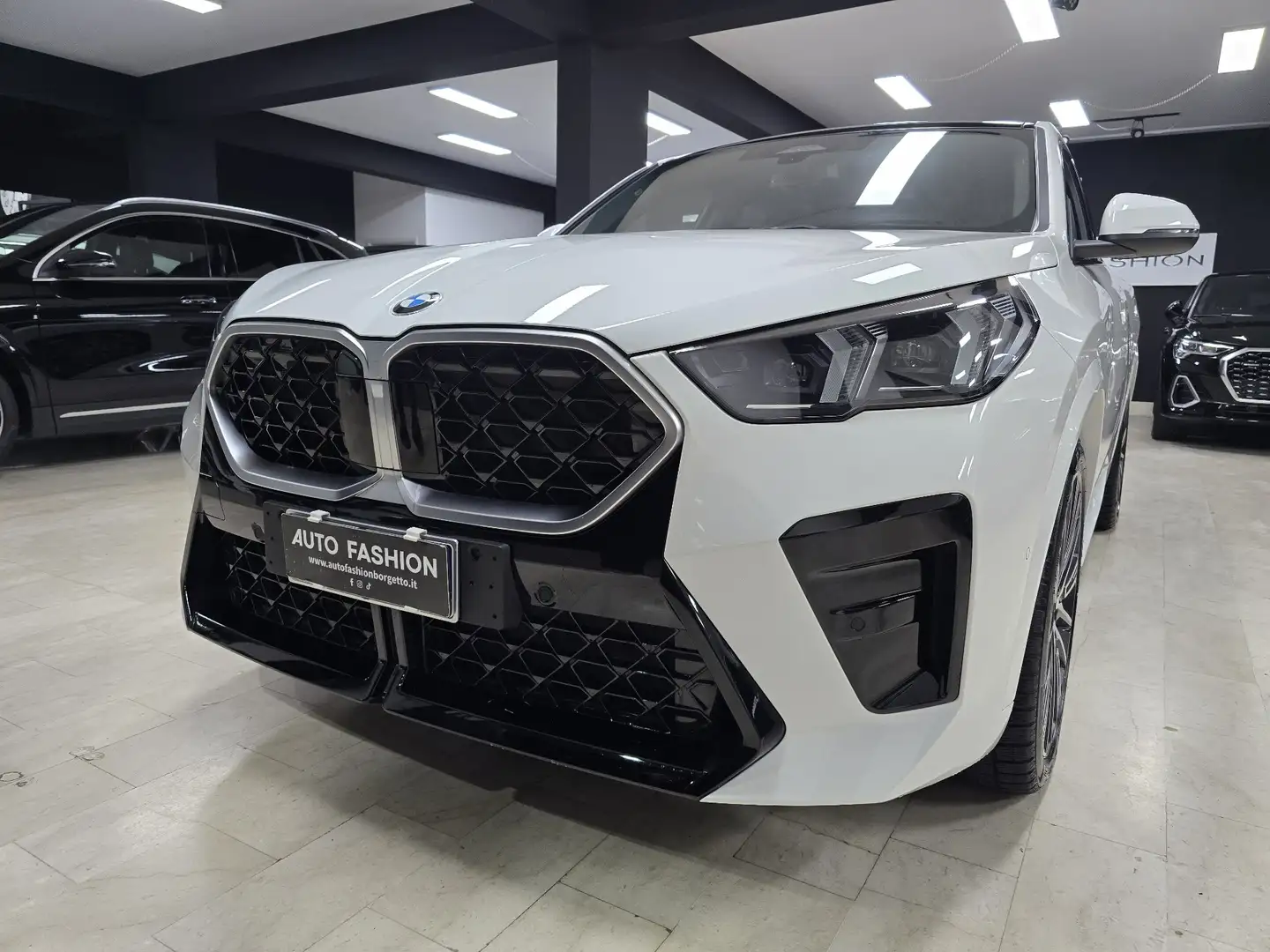 BMW X2 X2 U10 sdrive 18d MSport Pro auto (Tetto) Bianco - 2