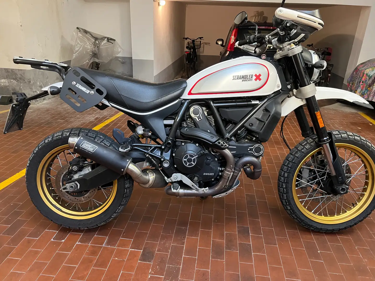 Ducati Scrambler Desert Sled Blanc - 1