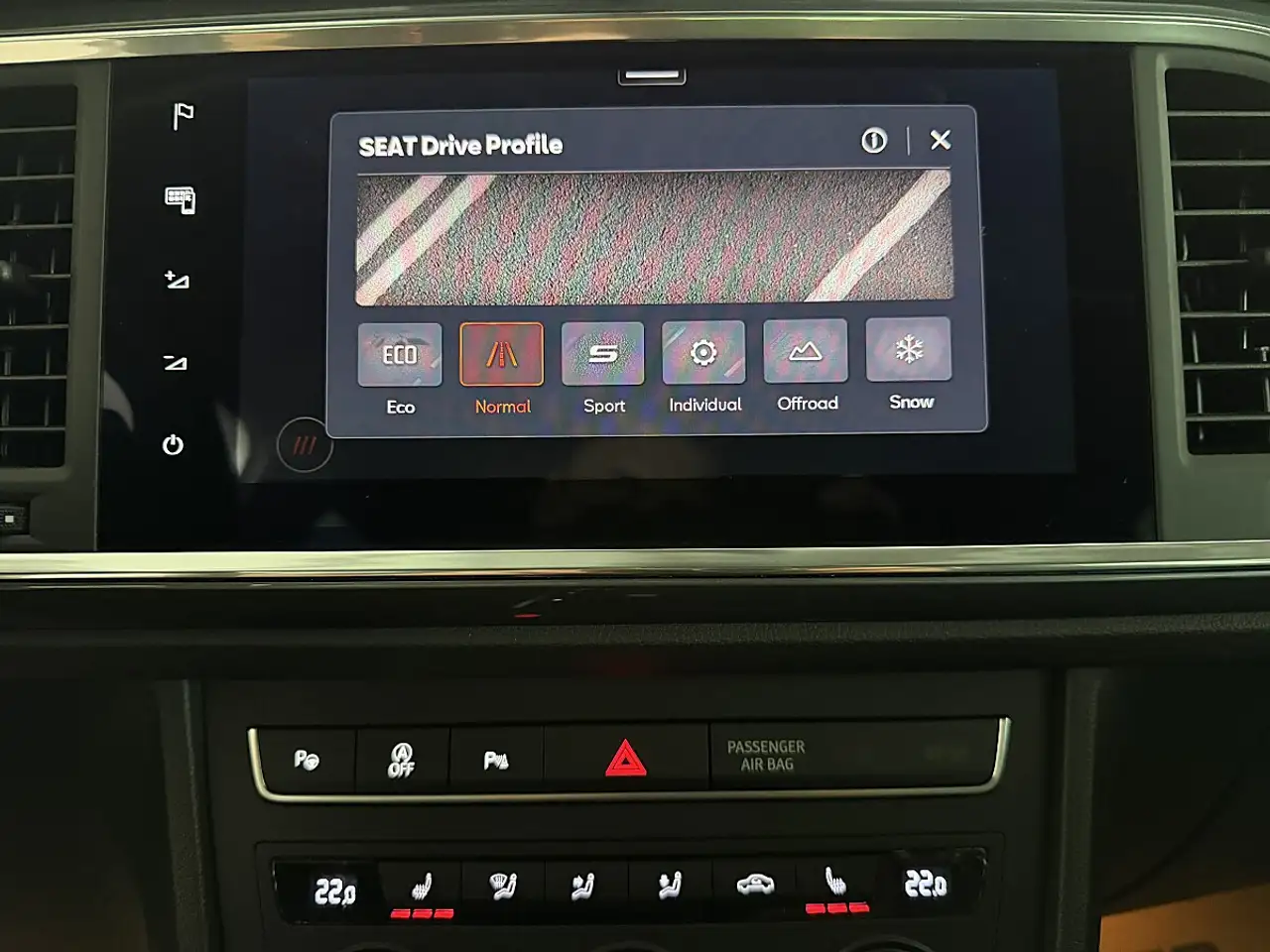 SEAT Ateca 2,0TDI DSG 4Drive Style *ALLRAD*LED*NAVI*AHK*Al..., миниатюра 28