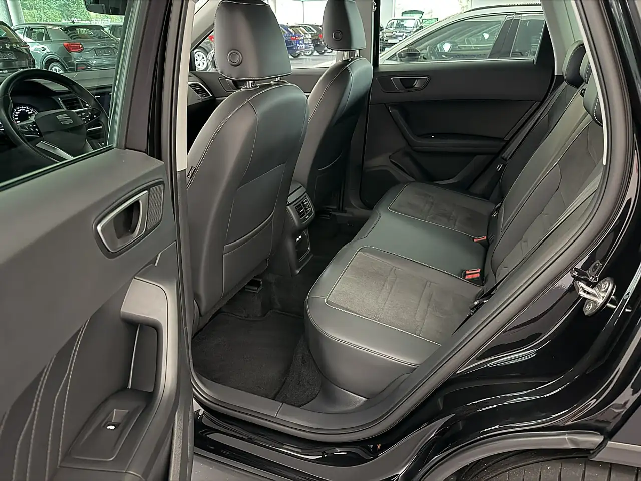 SEAT Ateca 2,0TDI DSG 4Drive Style *ALLRAD*LED*NAVI*AHK*Al..., миниатюра 13