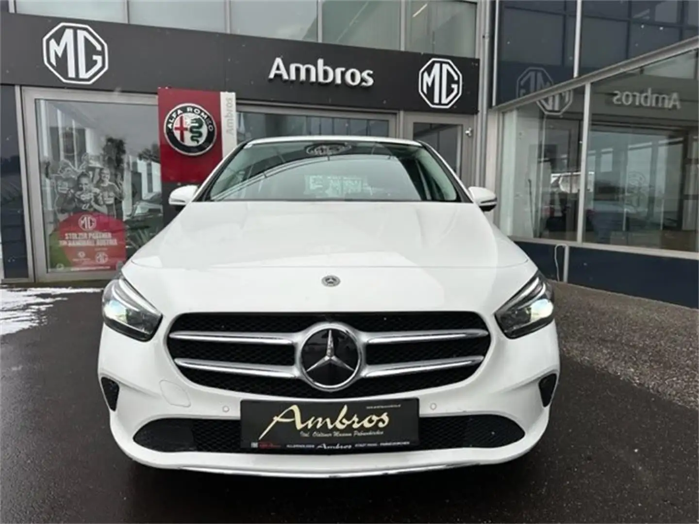 Mercedes-Benz B 200 d Weiß - 2