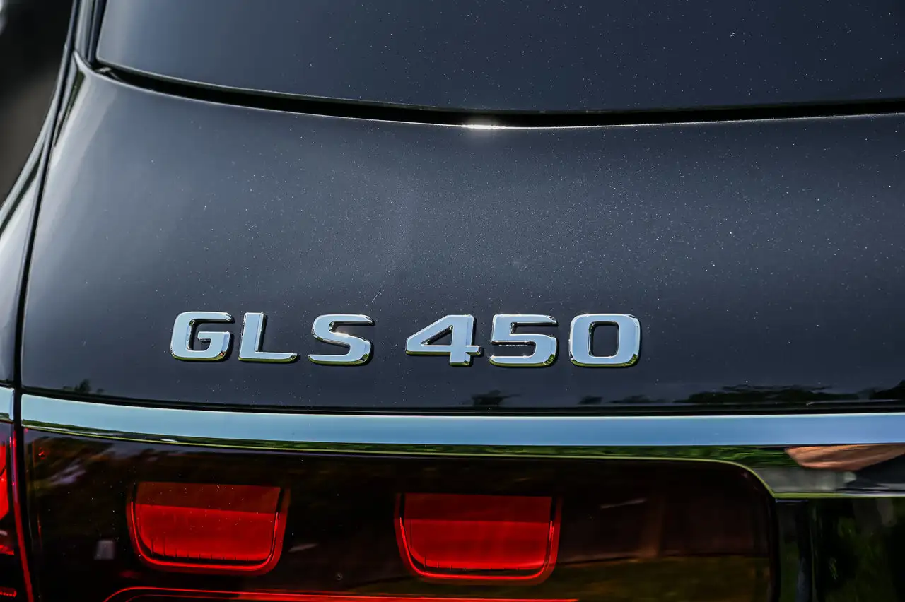 Mercedes-Benz GLS снимка Mercedes-Benz GLS