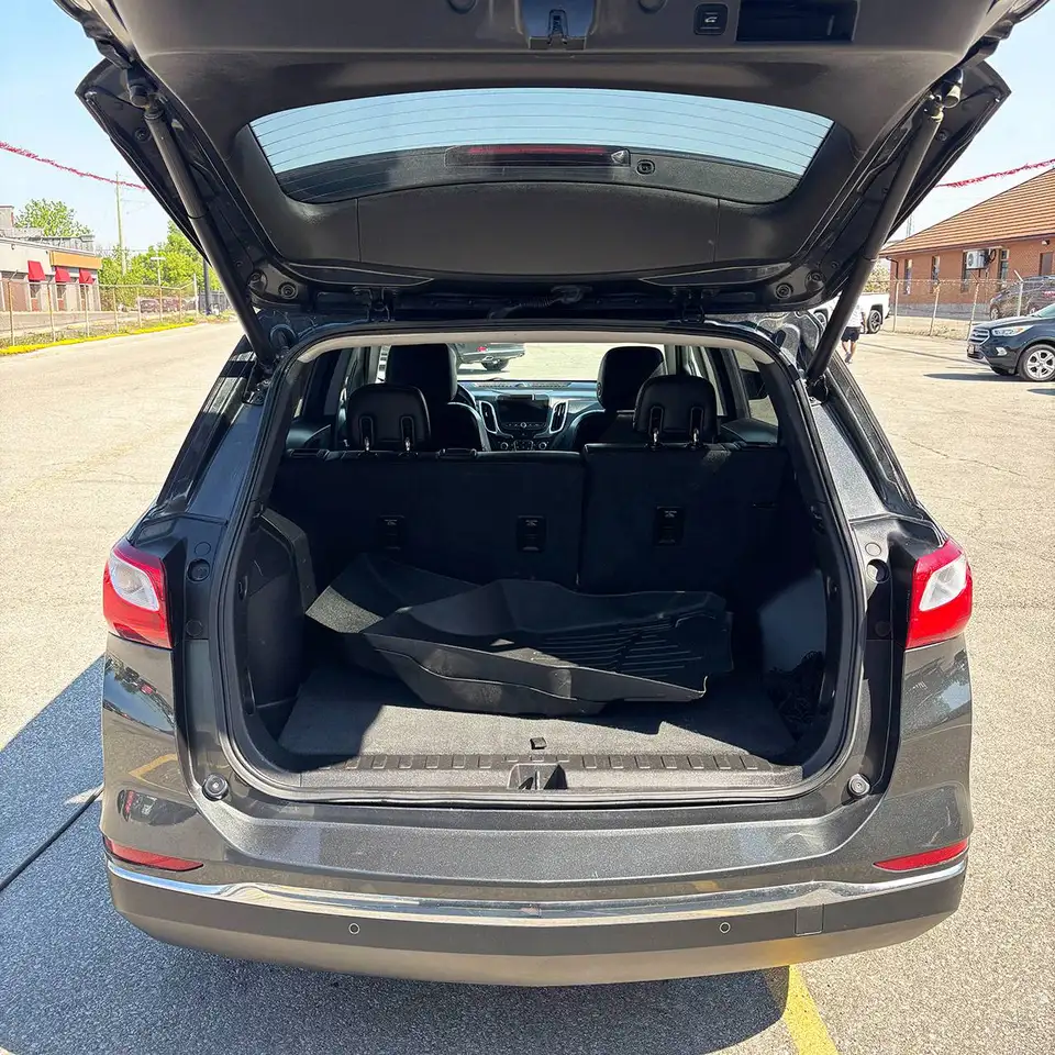 Chevrolet Equinox photo Chevrolet Equinox