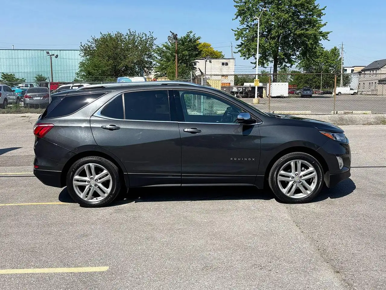 Chevrolet Equinox photo Chevrolet Equinox