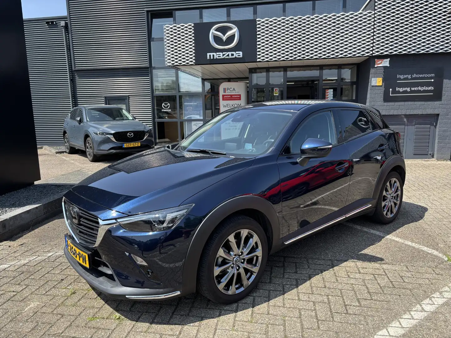 Mazda CX-3 2.0 SkyActiv-G 121 Signature , Automaat, Trekhaak, Blauw - 2