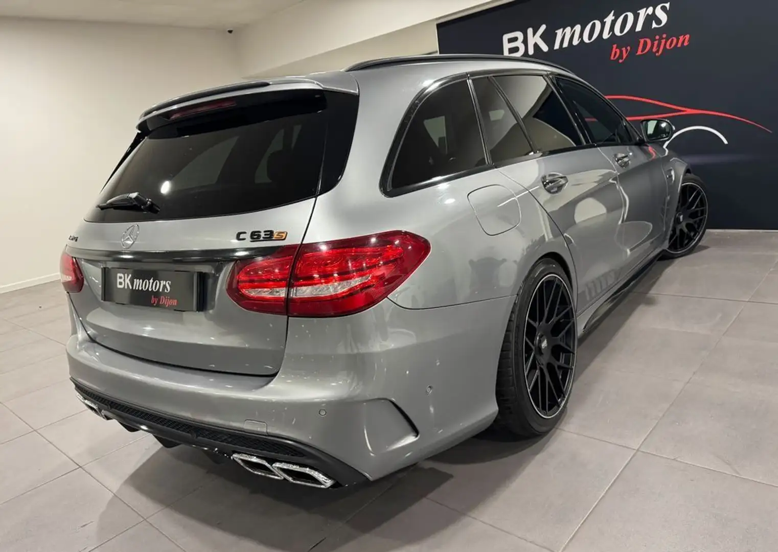 Mercedes-Benz C 63 AMG Mercedes 63 AMG S 4.0 V8 510ch Edition 1 BVA7 Grau - 2