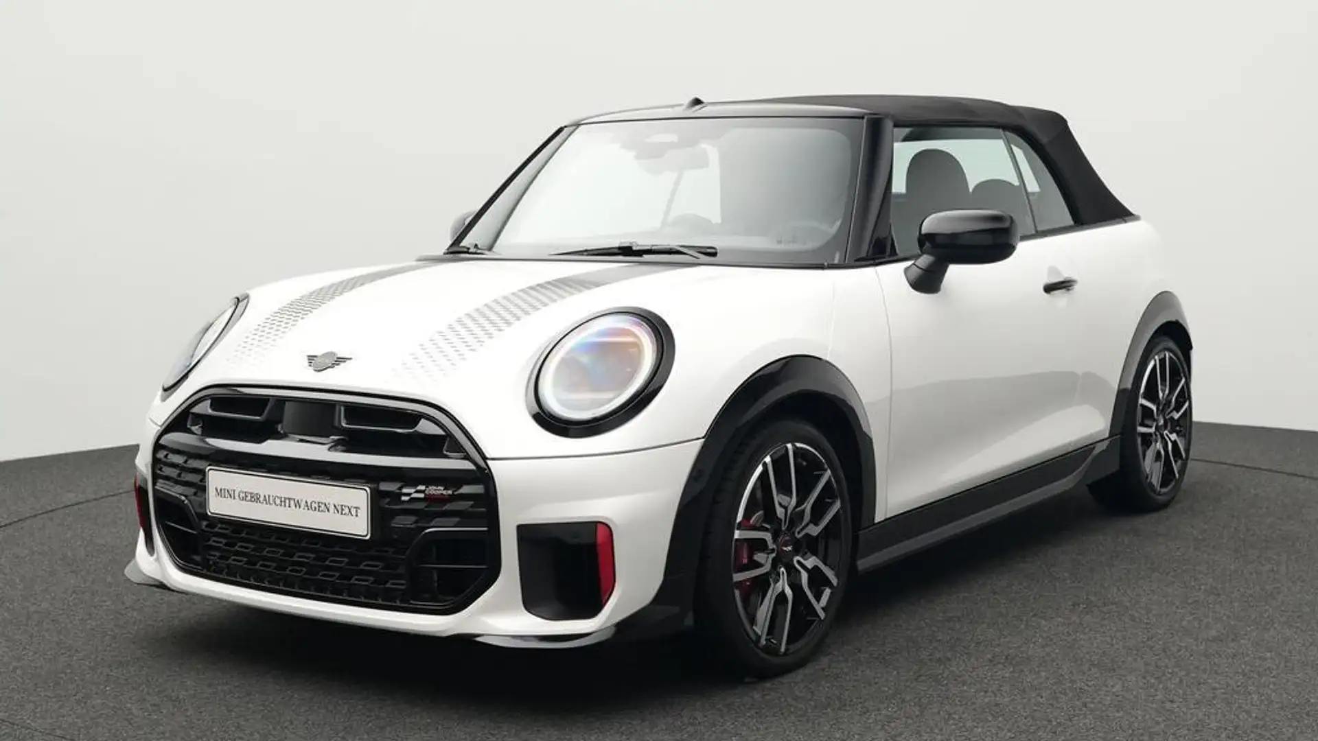 MINI John Cooper Works Cabrio John Cooper Works Trim Белый - 1