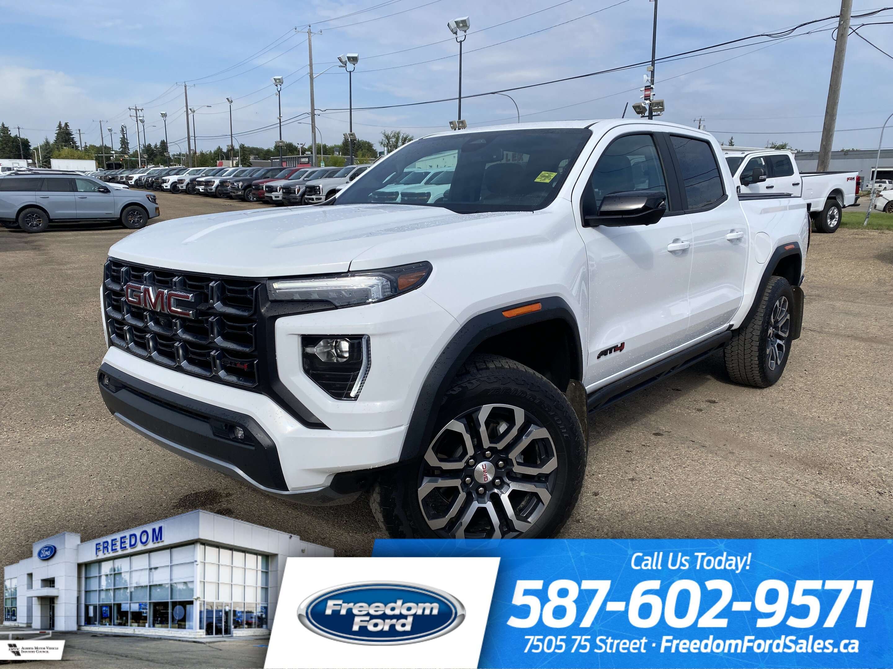 2024 GMC Canyon AT4 Crew Cab | SunRoof | Rear Cam | Climatized Sea