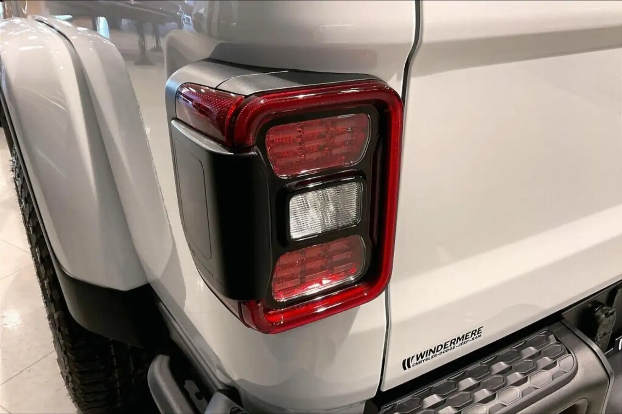 Jeep Gladiator снимка Jeep Gladiator