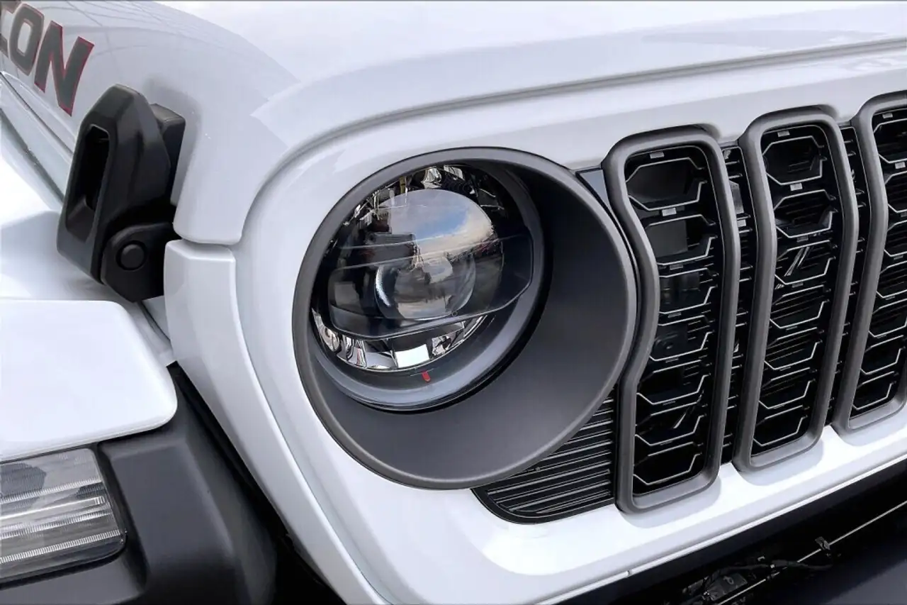 Jeep Gladiator снимка Jeep Gladiator