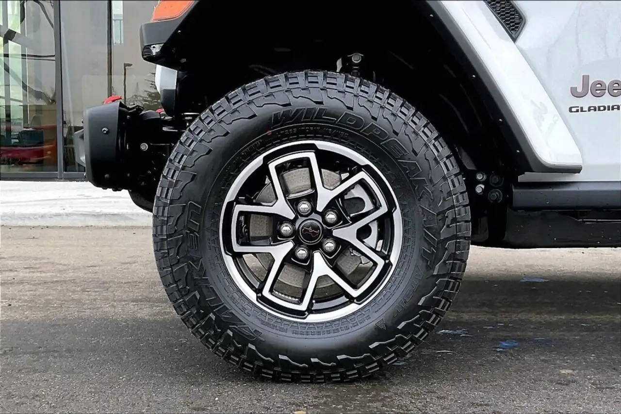 Jeep Gladiator снимка Jeep Gladiator