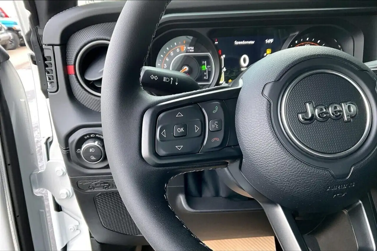 Jeep Gladiator снимка Jeep Gladiator
