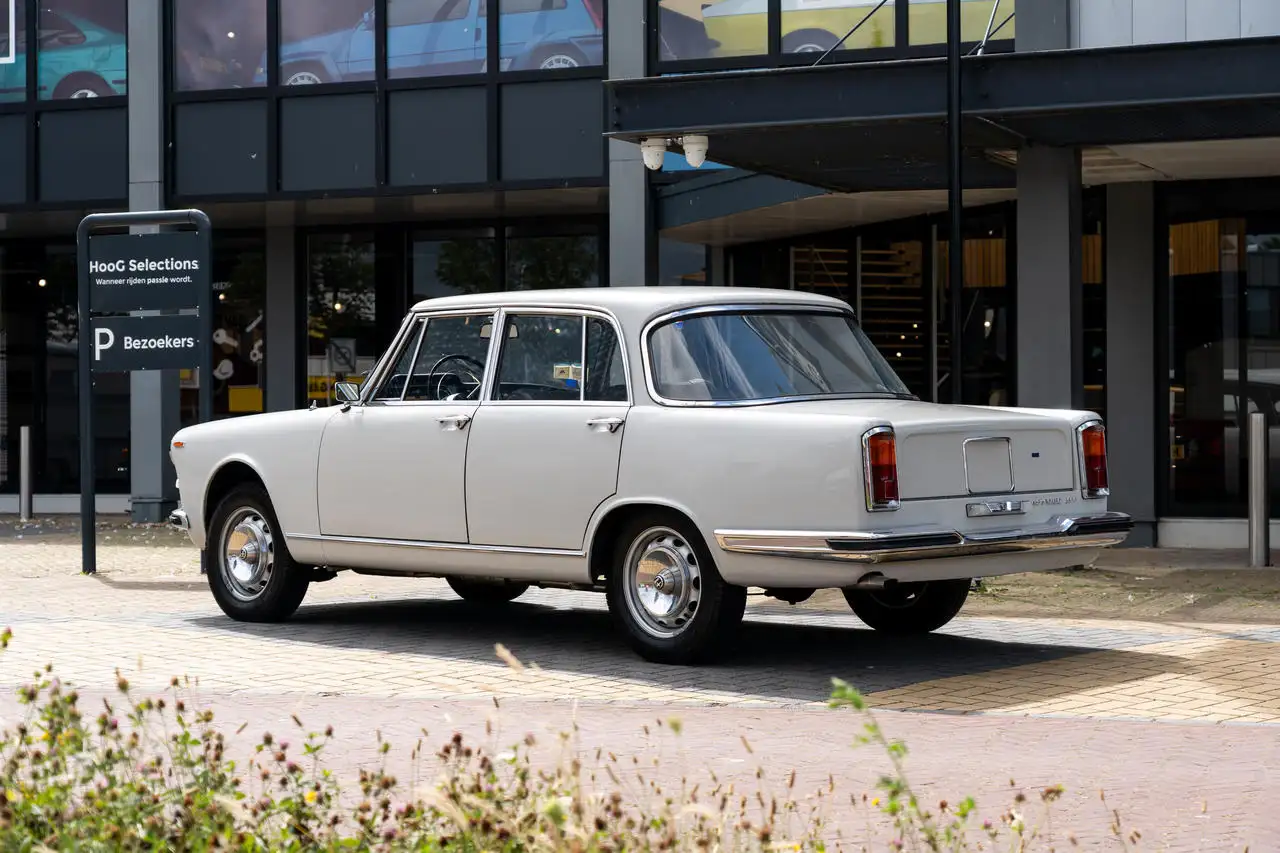 Alfa Romeo 2600 Berlina, foto 2