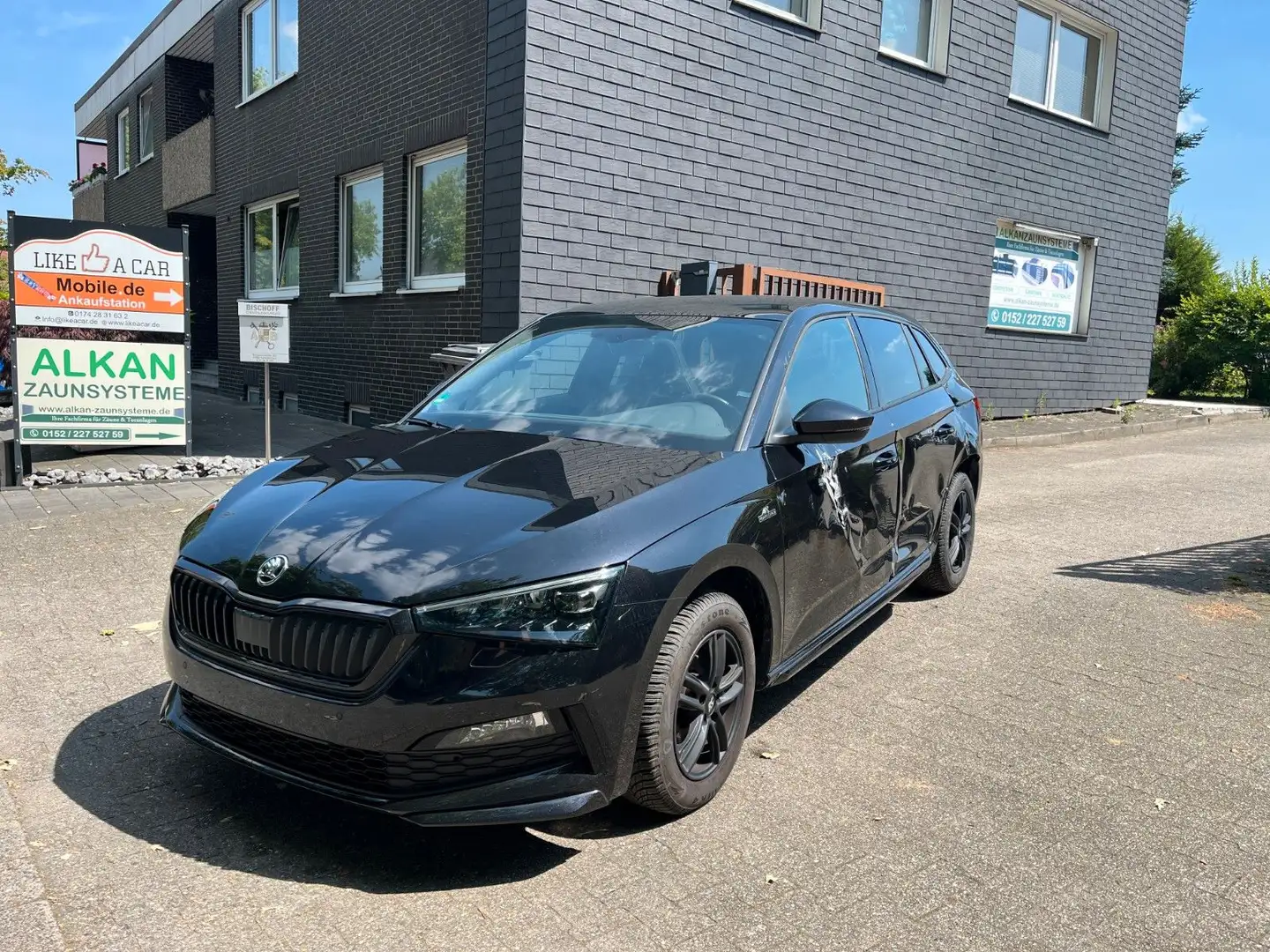 Skoda Scala Monte Carlo 1.0 TSI DSG KAMERA PANO LED Schwarz - 1