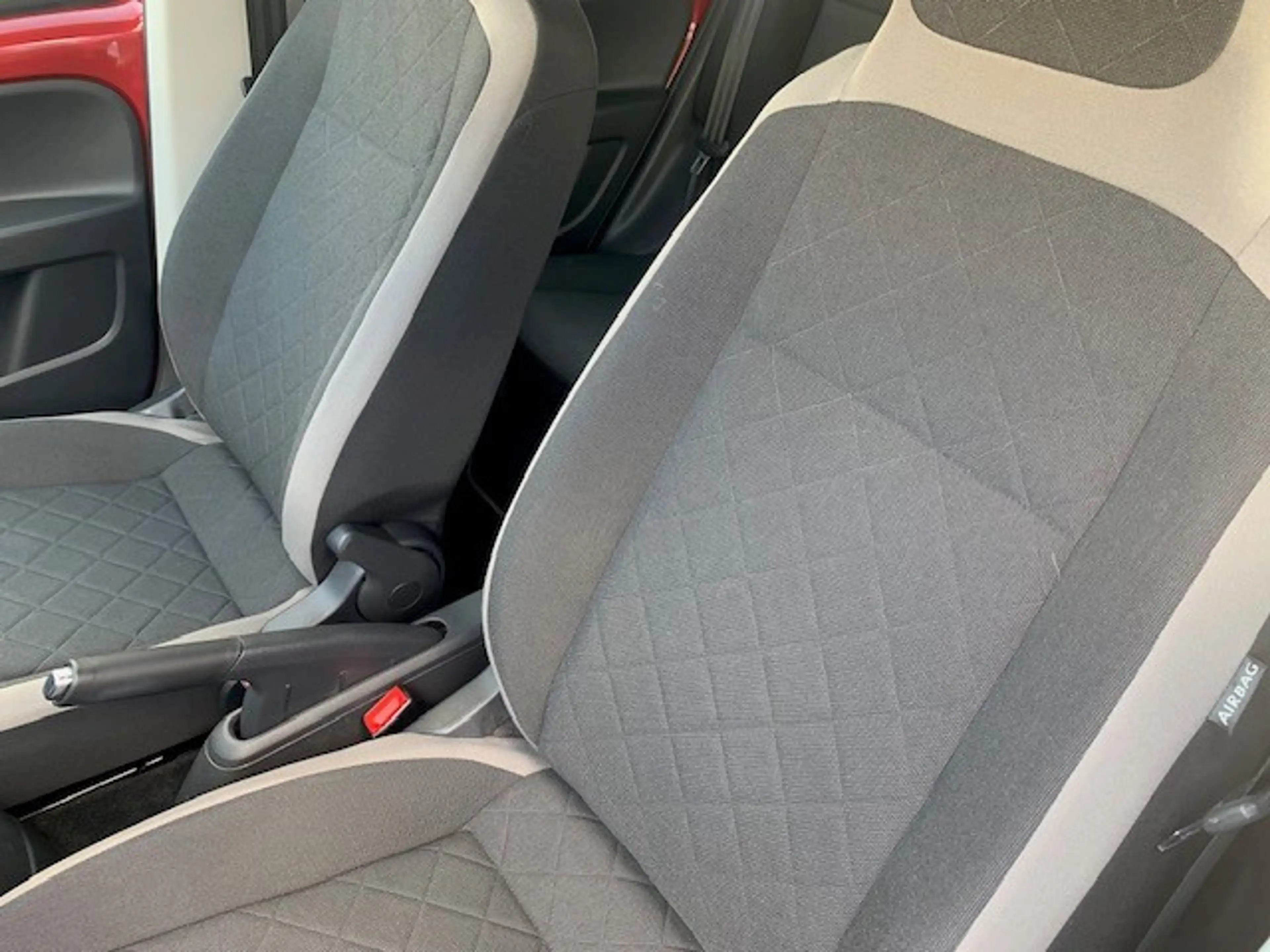 Volkswagen e-up! 83cv — photo 2