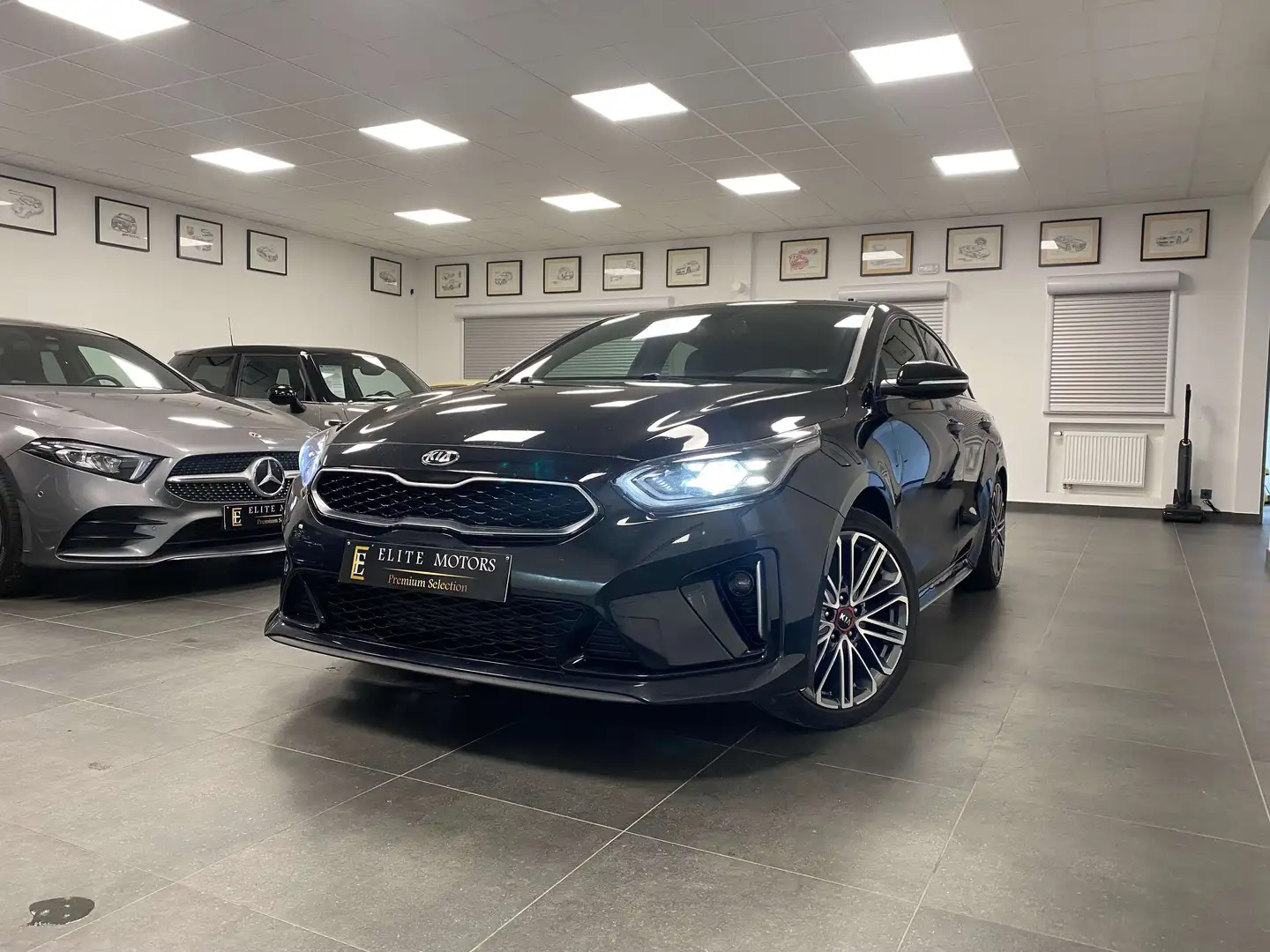 Kia ProCeed / pro_cee'd 1.4 T-GDi GT-Line ISG/ CARNET/ FULL OPTIONS Noir - 1