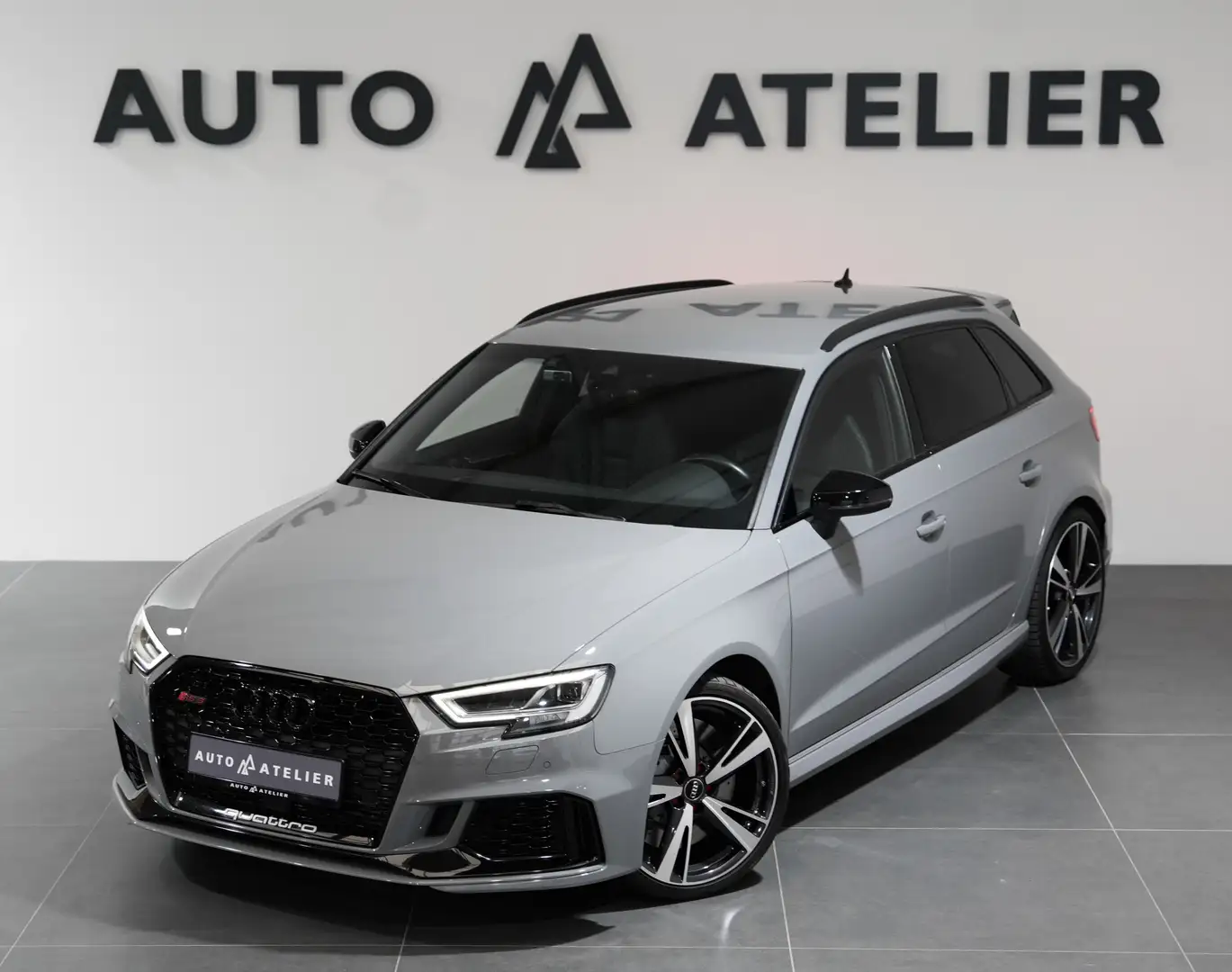 Audi RS3 Sportback*2.HD*SCHALE*VIRTUAL*S-AGA*KAM*B&O* Grau - 1
