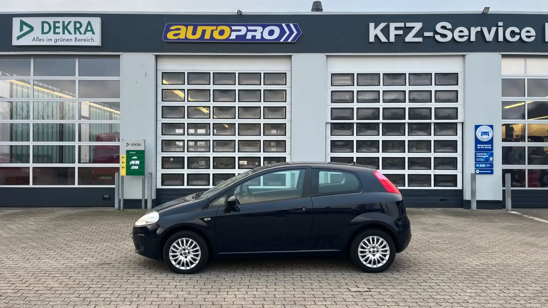 Fiat Grande Punto 1.2 8V Active,1.Hand,Servo,ZV,ABS Blau - 1
