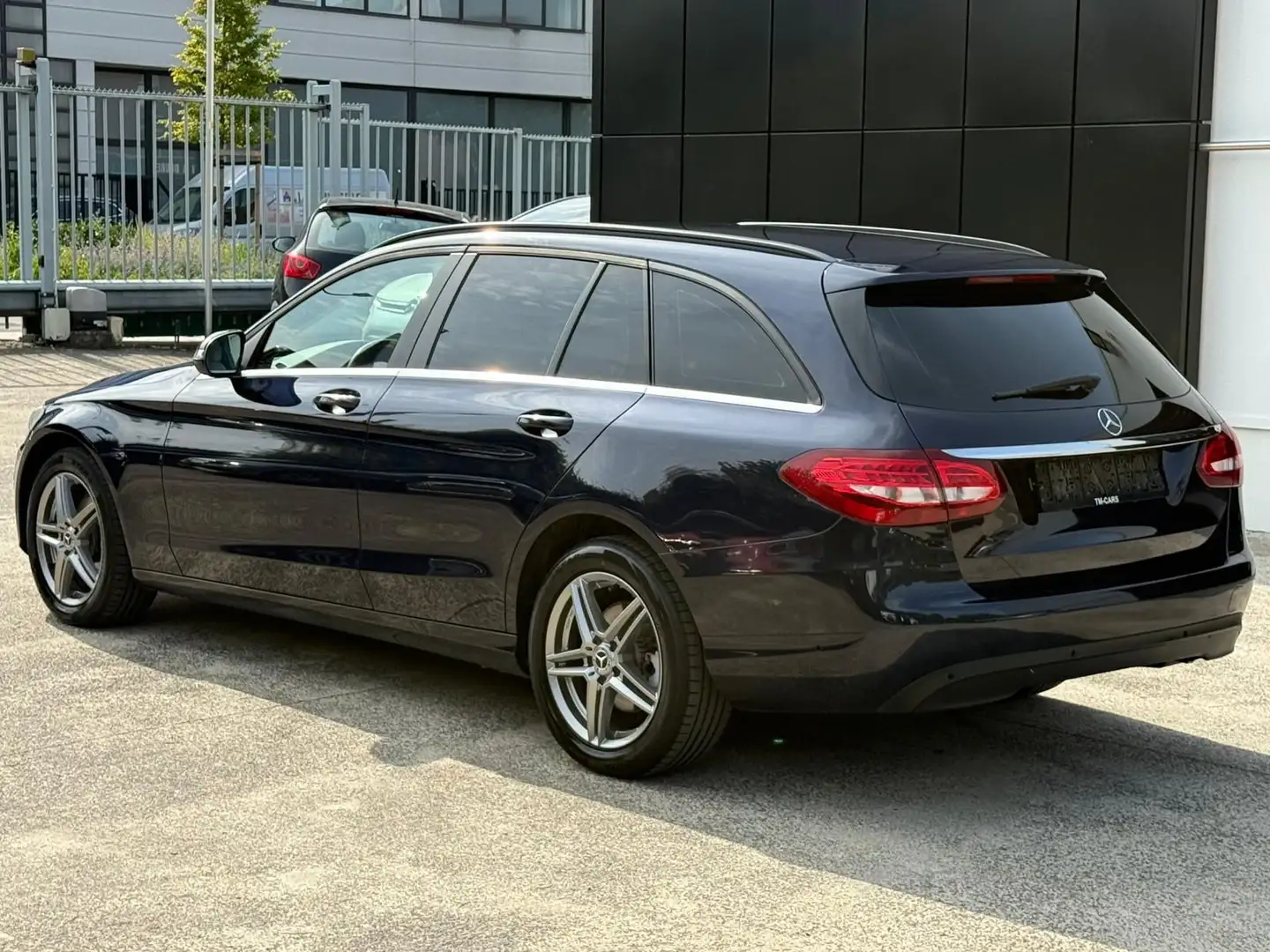 Mercedes-Benz C 180 DIESEL - AUTOMATIQUE - CONTRÔLE TECHNIQUE OK Blauw - 2