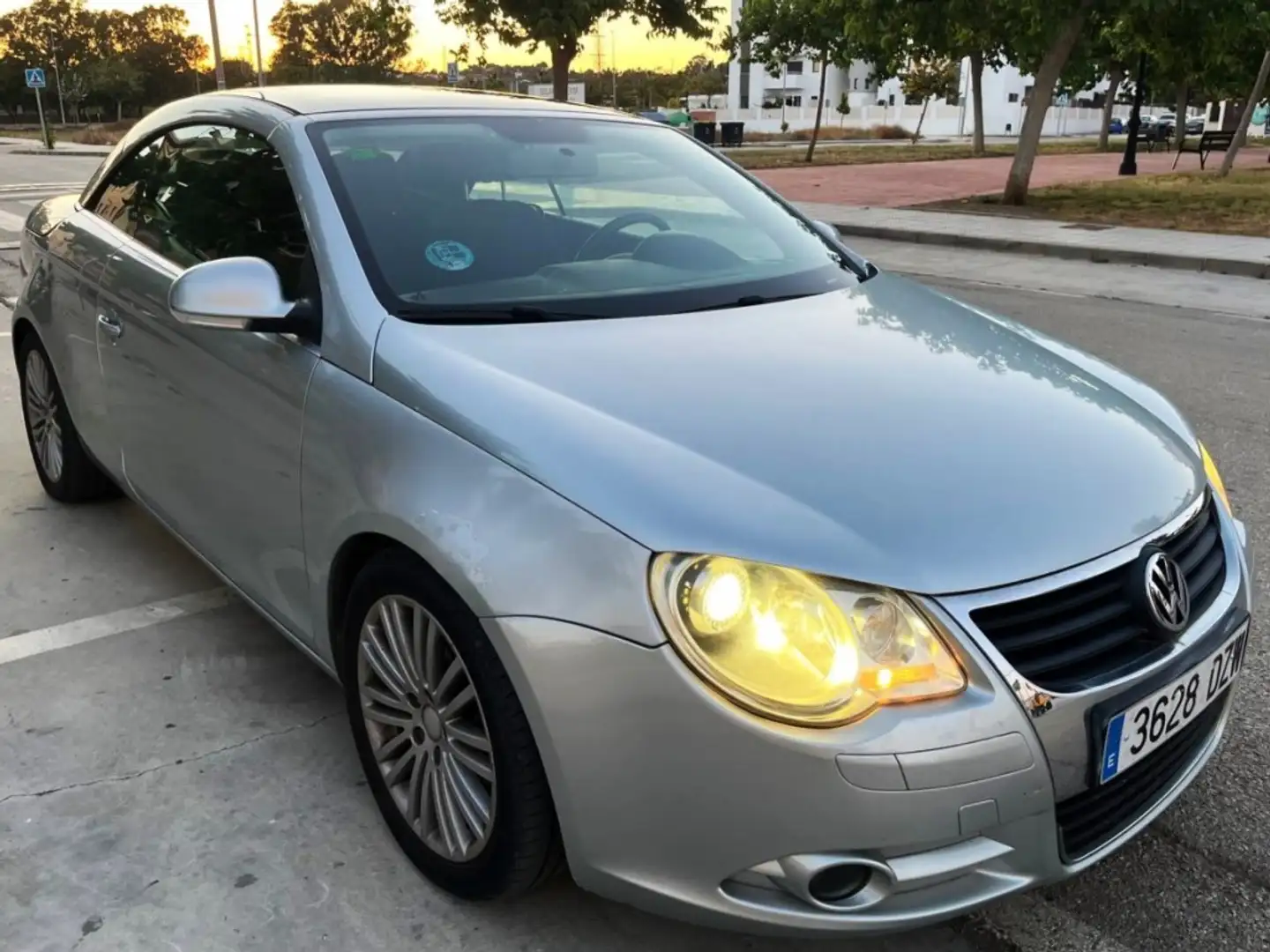 Volkswagen Eos Berlina Manual de 2 Puertas Grau - 1